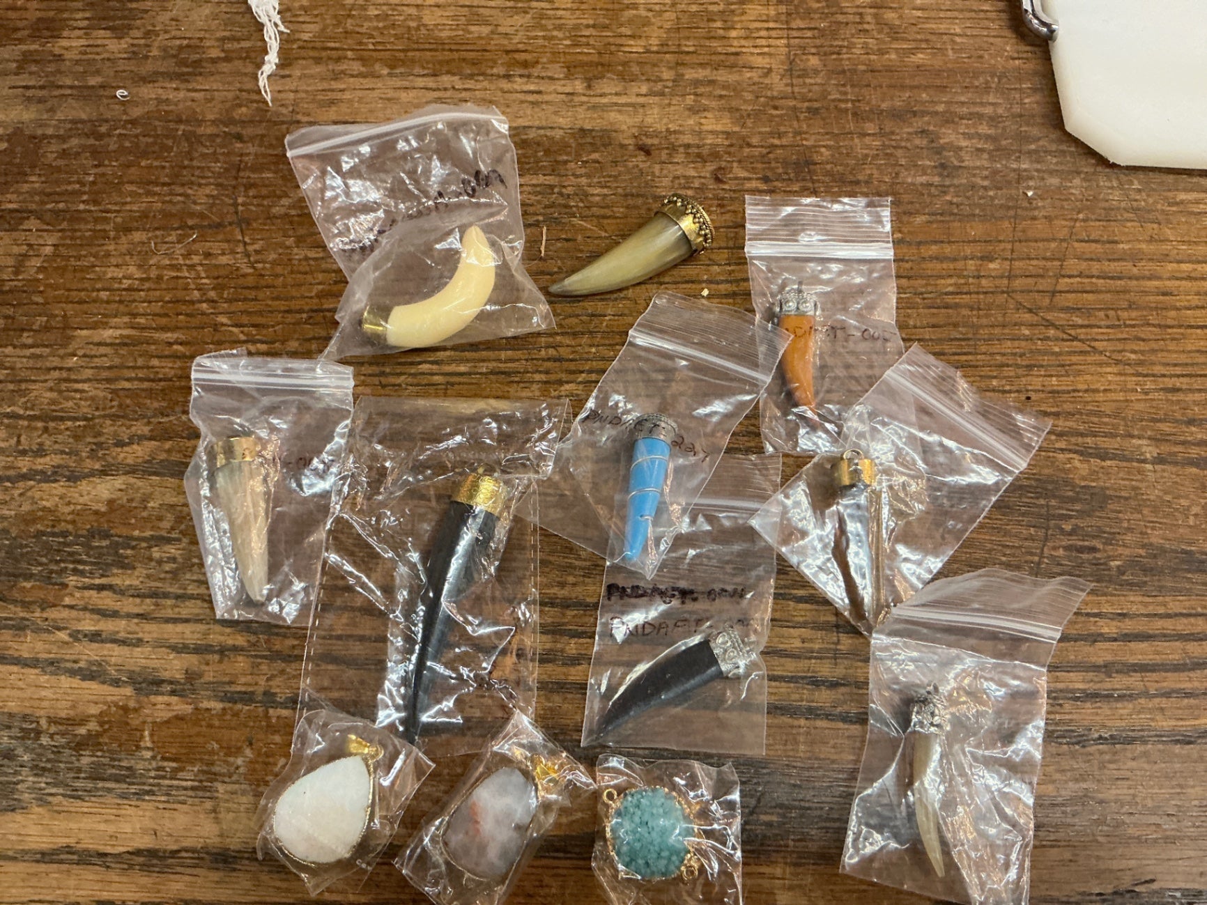 Jewelry Assorted Mixed (metal, resin, stone, etc.)