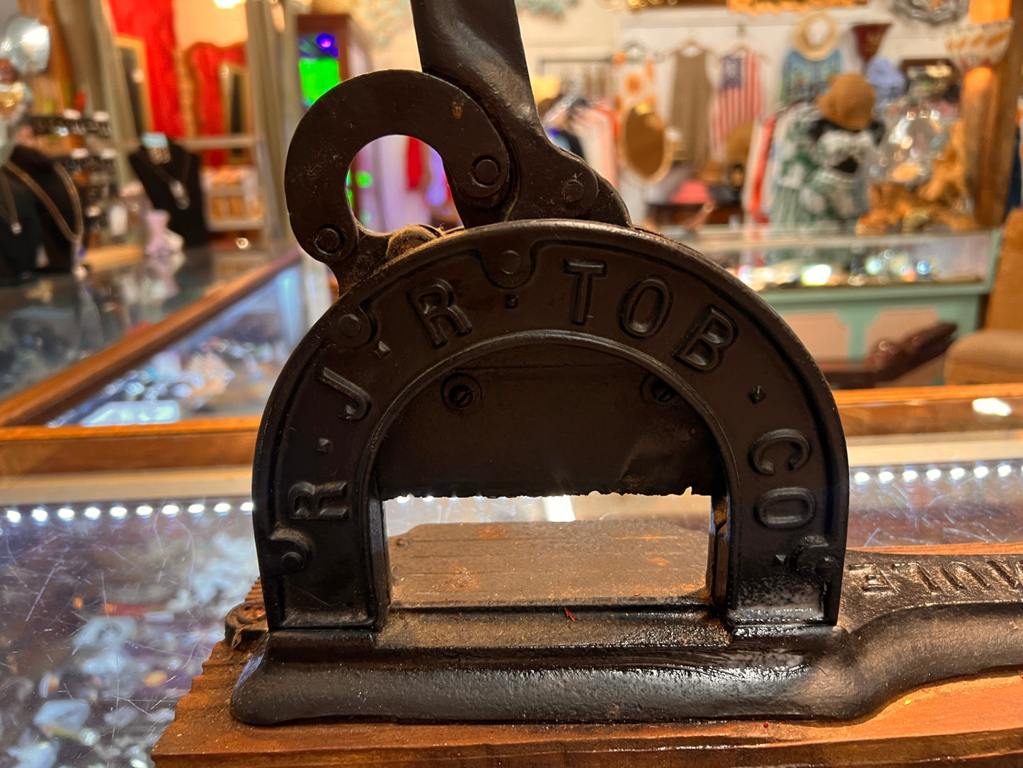 Antique Brown’s Mule Tobacco Cutter – R.J.R. TOB. CO. – Cast Iron Model 3019 w/ 3017 Part – Original Board – 1" & 2" Marks