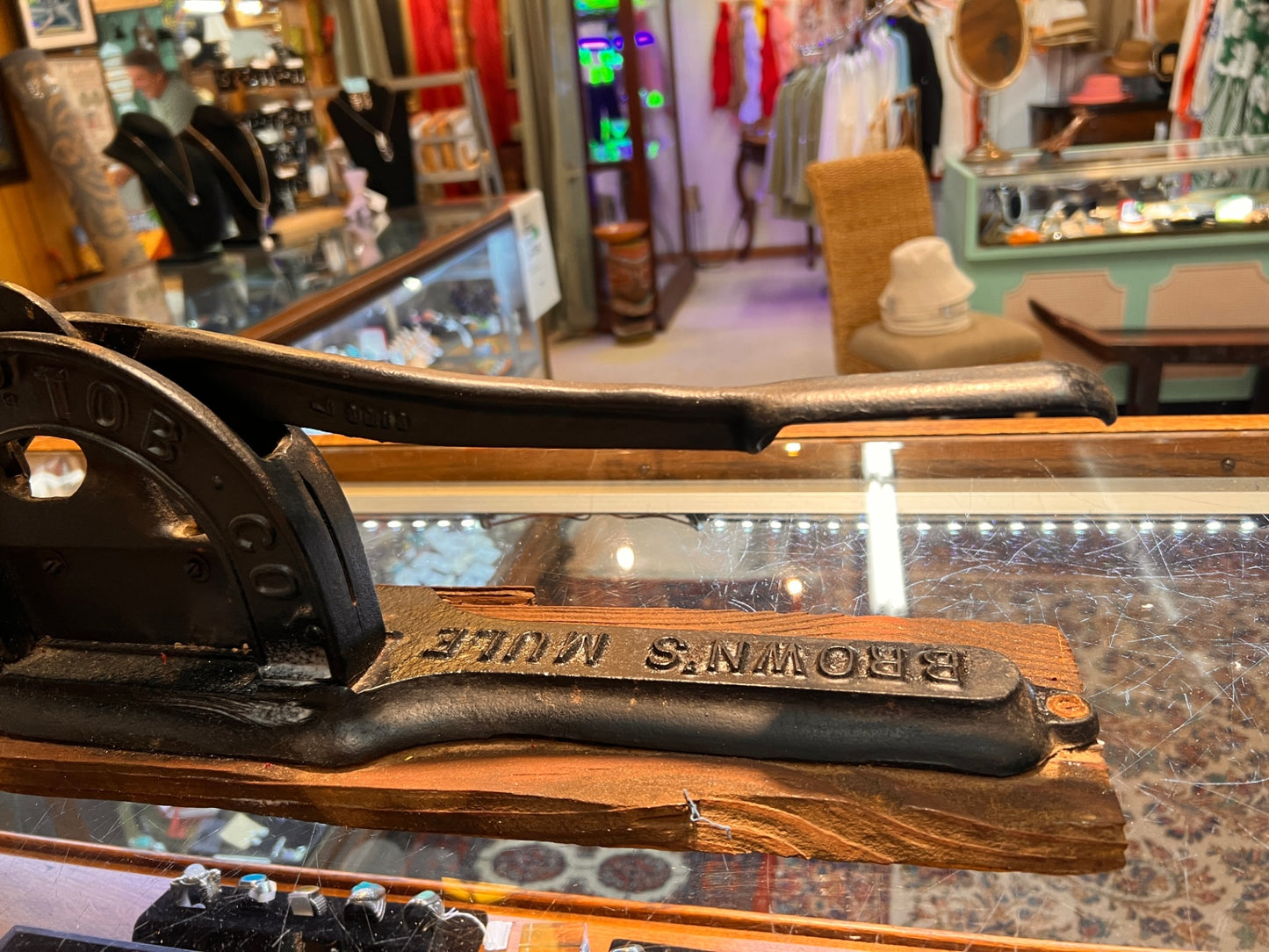 Antique Brown’s Mule Tobacco Cutter – R.J.R. TOB. CO. – Cast Iron Model 3019 w/ 3017 Part – Original Board – 1" & 2" Marks