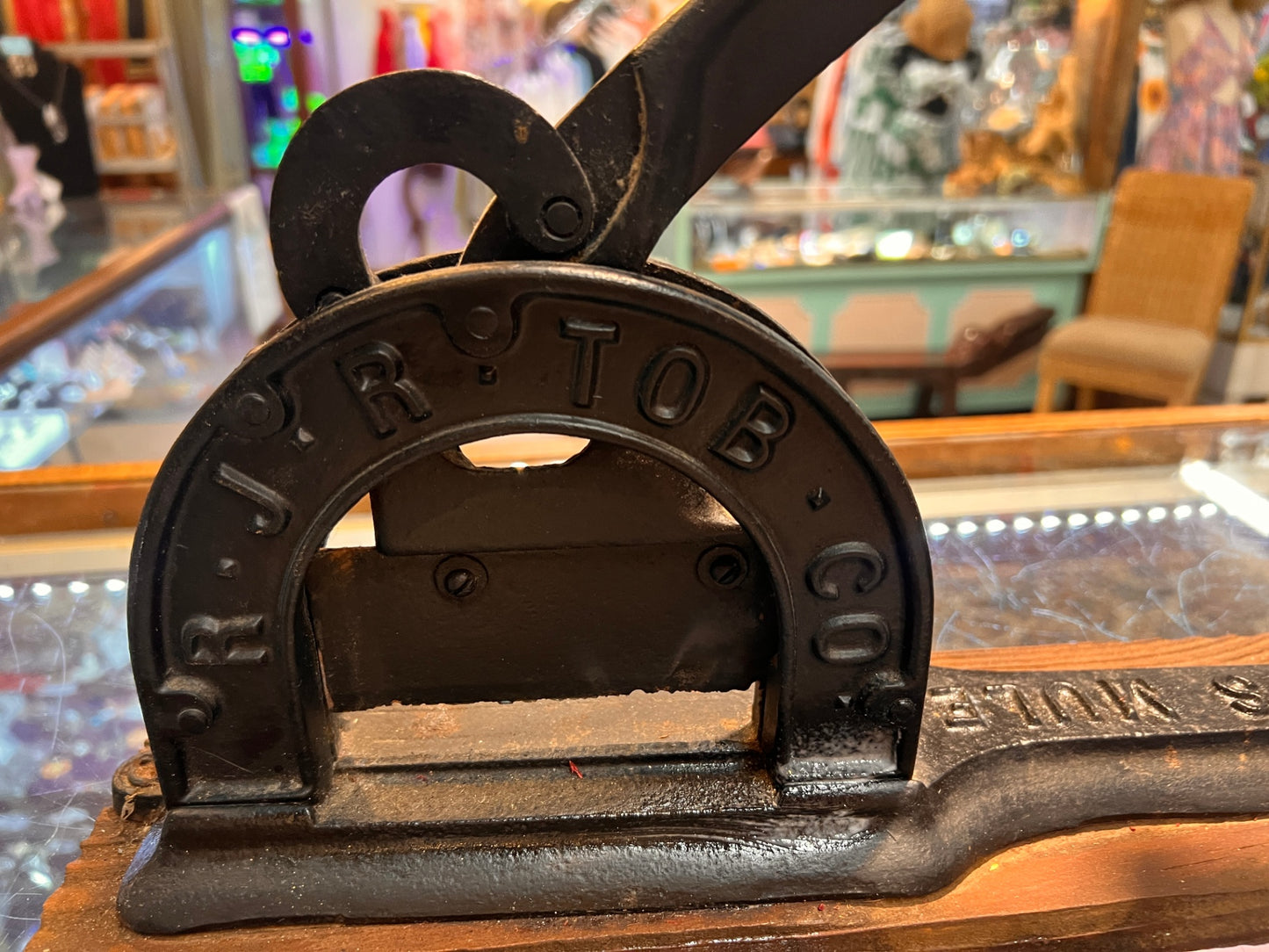 Antique Brown’s Mule Tobacco Cutter – R.J.R. TOB. CO. – Cast Iron Model 3019 w/ 3017 Part – Original Board – 1" & 2" Marks