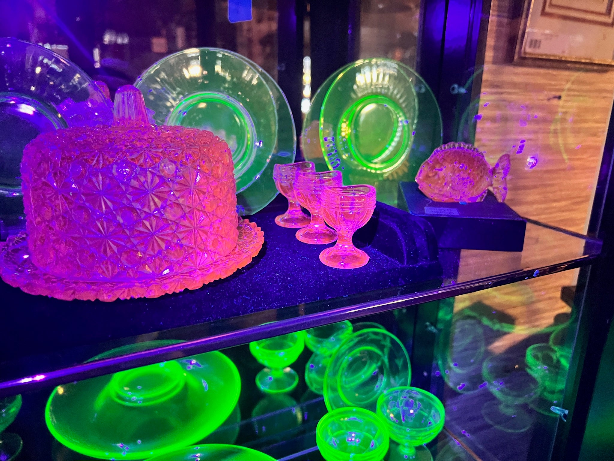 Selenium Glow Uranium, Selenium & Other Art Glass – Legacy Antiques & Consignment