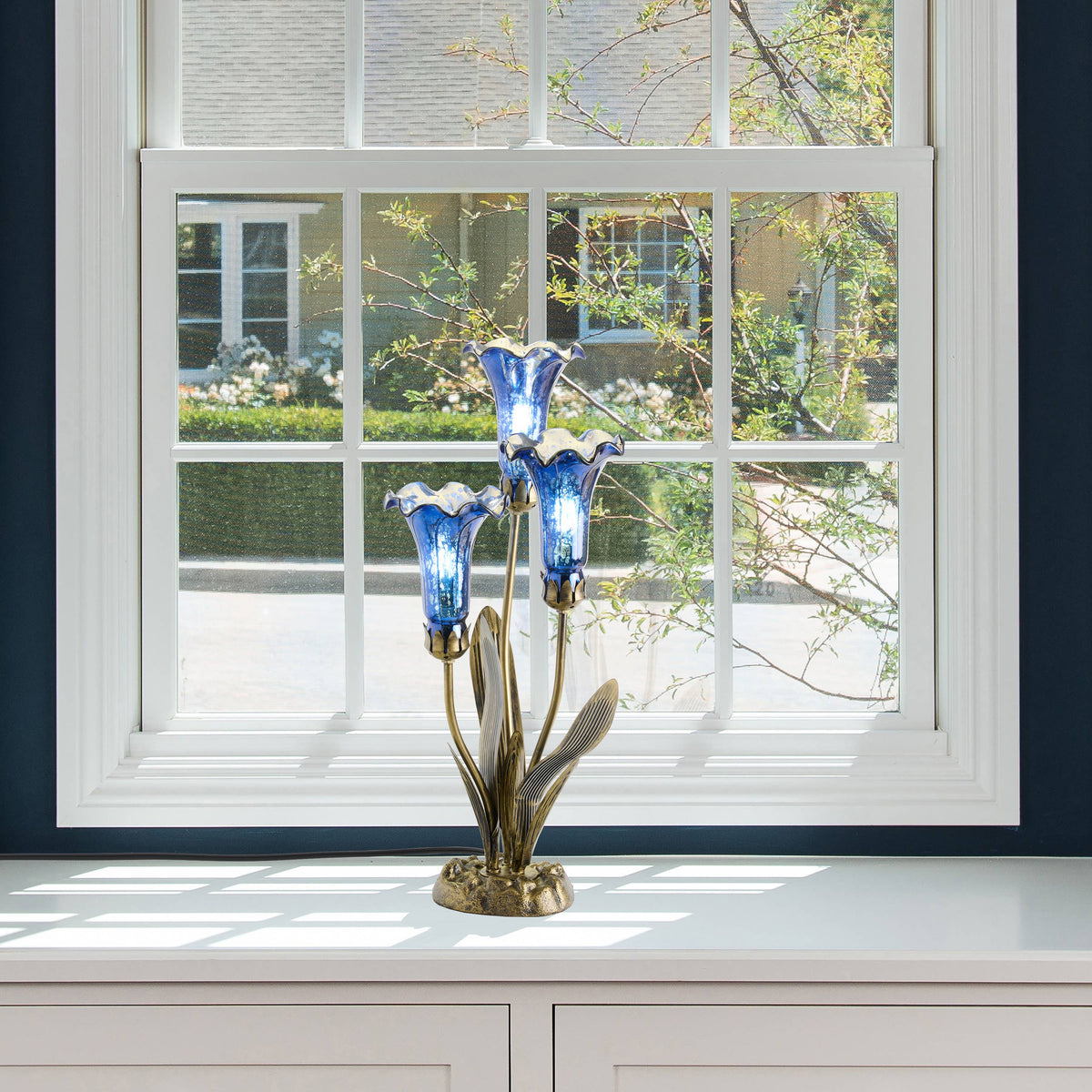 21" 3-Light Blue Mercury Glass Lily Table Lamp
