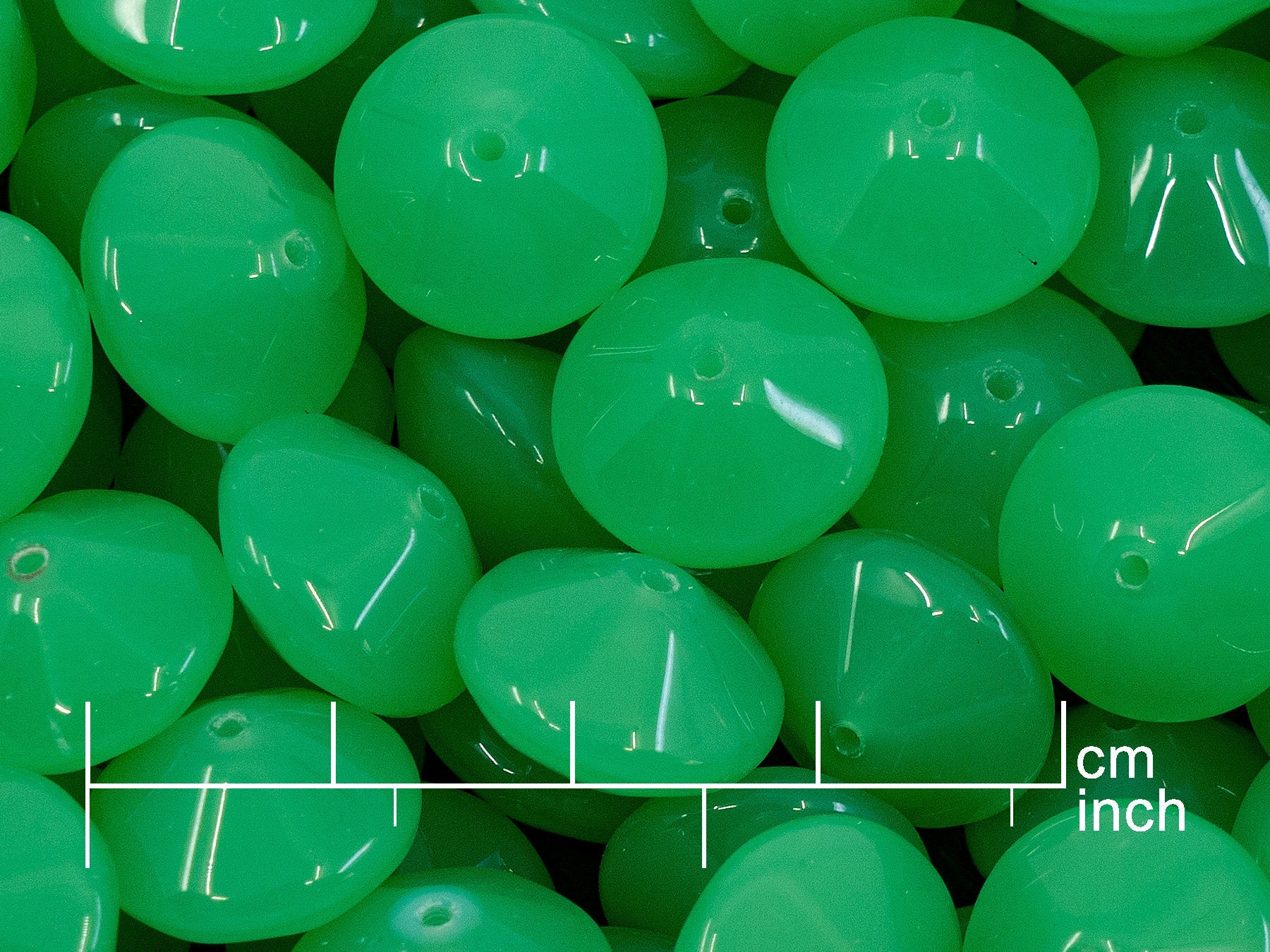OUTLET 250g Pressed Czech Glass Beads, 14 mm, 52010 V2 (111-49801-14x14-52010-v2)