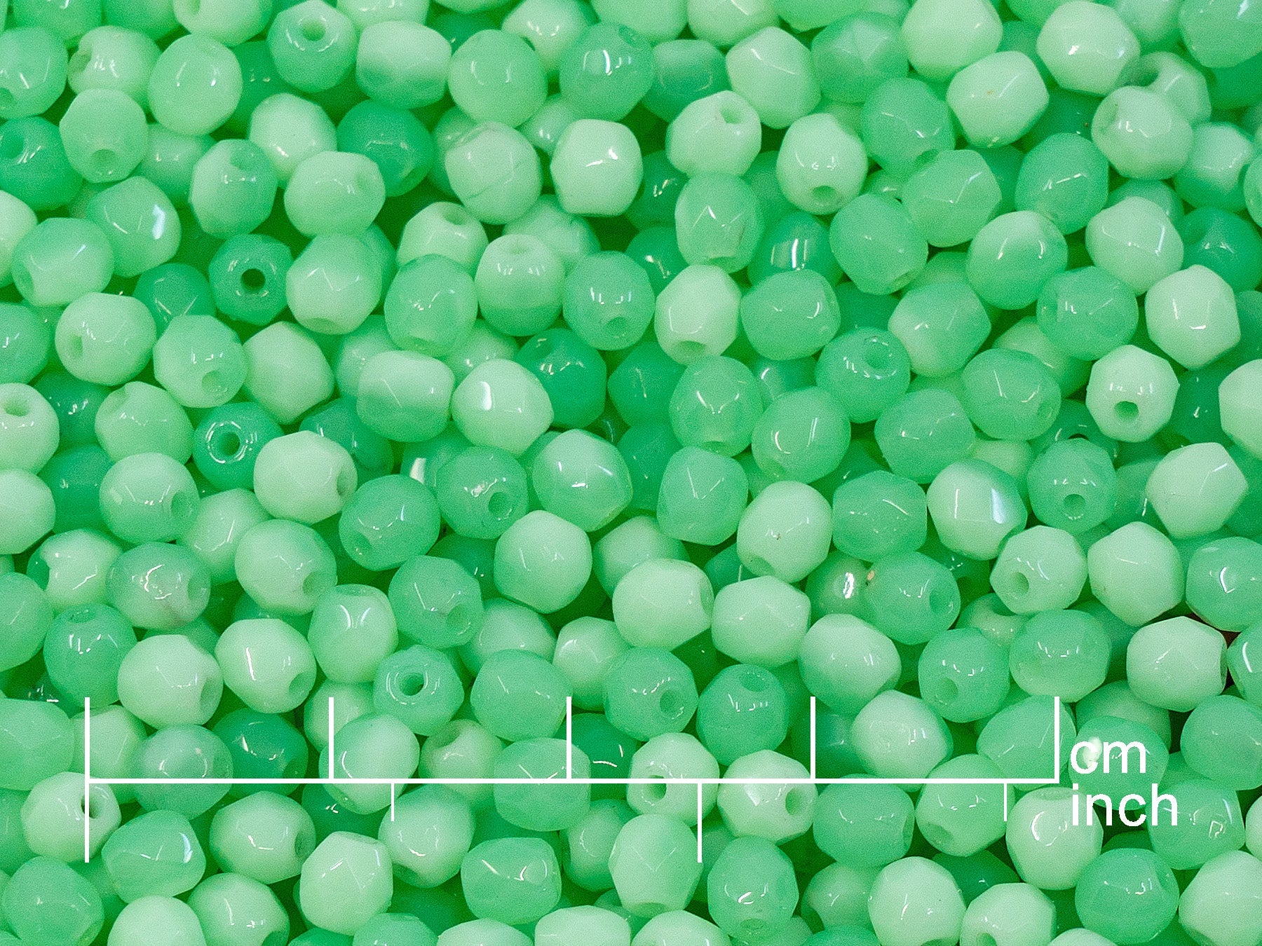 OUTLET 250g Fire Polished Round Faceted Beads, 4 mm, 52010 (151-19001-04x04-52010)