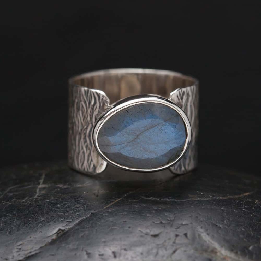 Sterling Silver Hammered Ring with Cut Labradorite: Size 7
