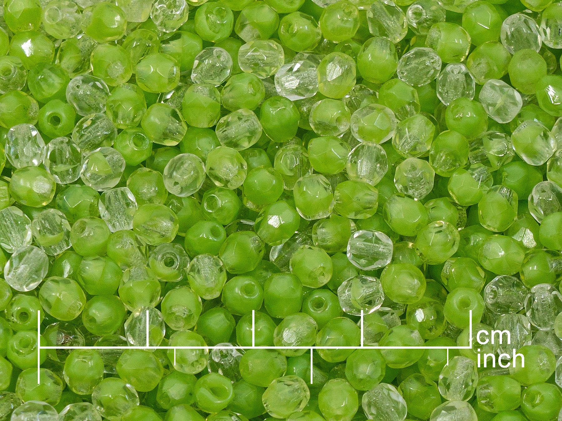OUTLET 250g Fire Polished Round Faceted Beads, 4 mm, Opaque Green (151-19001-04x04-56018)