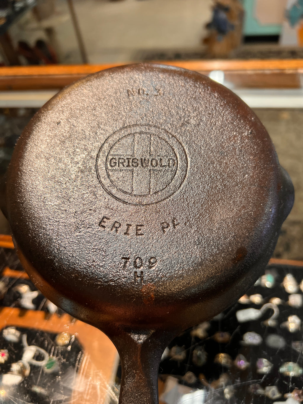 Vintage Griswold No. 3 Cast Iron Skillet 662 – Large Block Logo – Erie PA – Seasoned