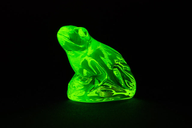 Uranium Glass Tableware (Glow under UV) - Statuette - Frog, Czech Republic
