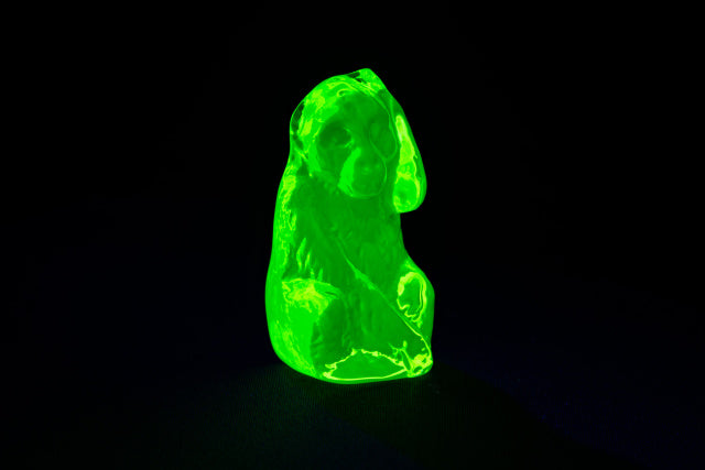 Monkey Uranium Glass Tableware (Glow under UV) - Statuette - One Monkey, Czech Republic