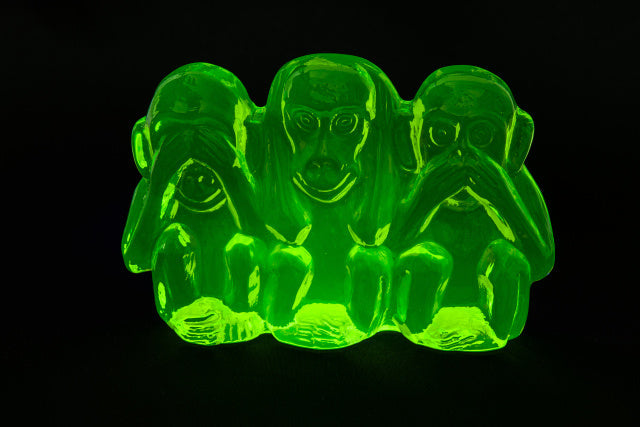Uranium Glass Tableware (Glow under UV) - Statuette - Three Wise Monkeys, Czech Republic