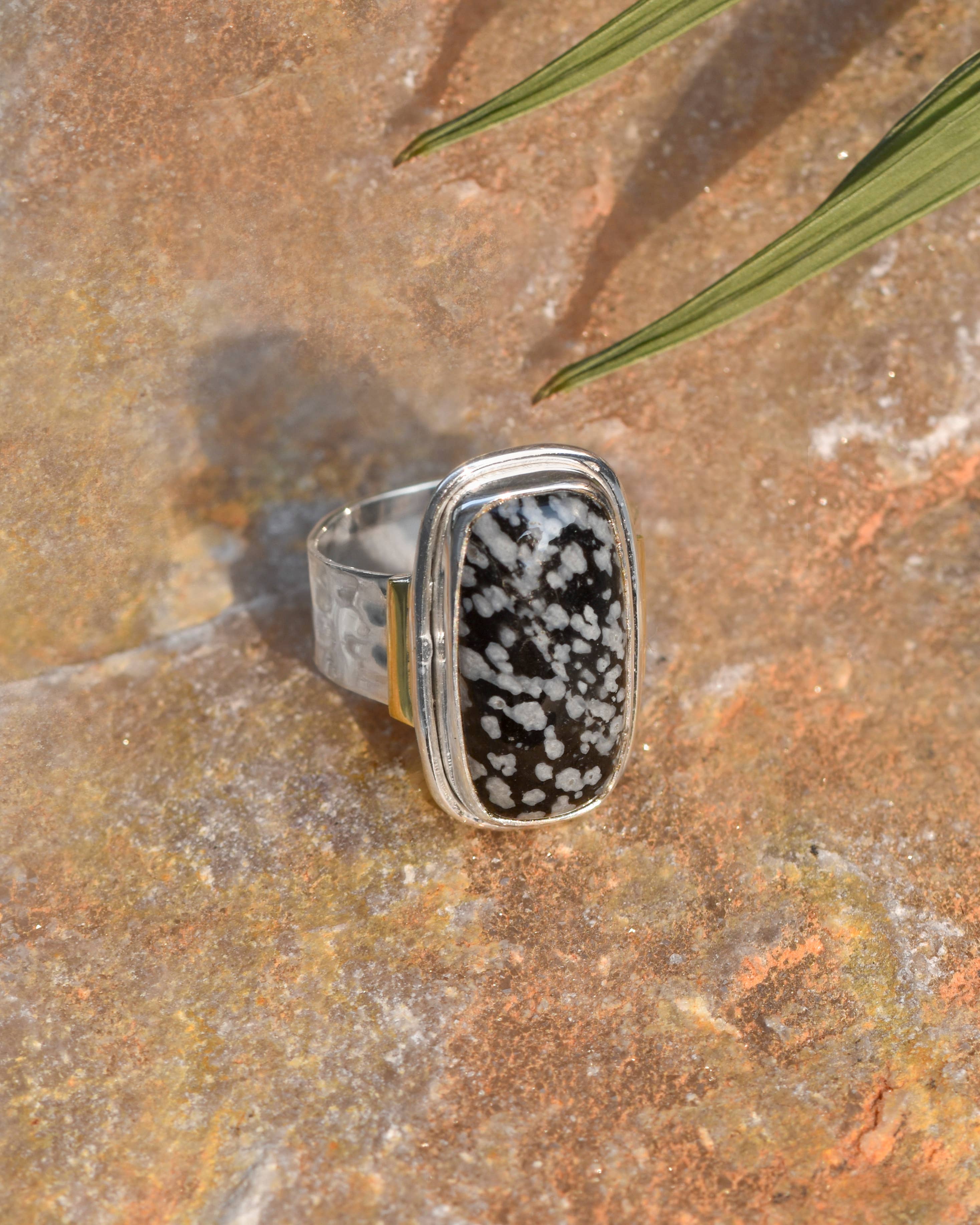 925 Silver Snowflake Obsidion Gemstone Two Tone Ring: 7