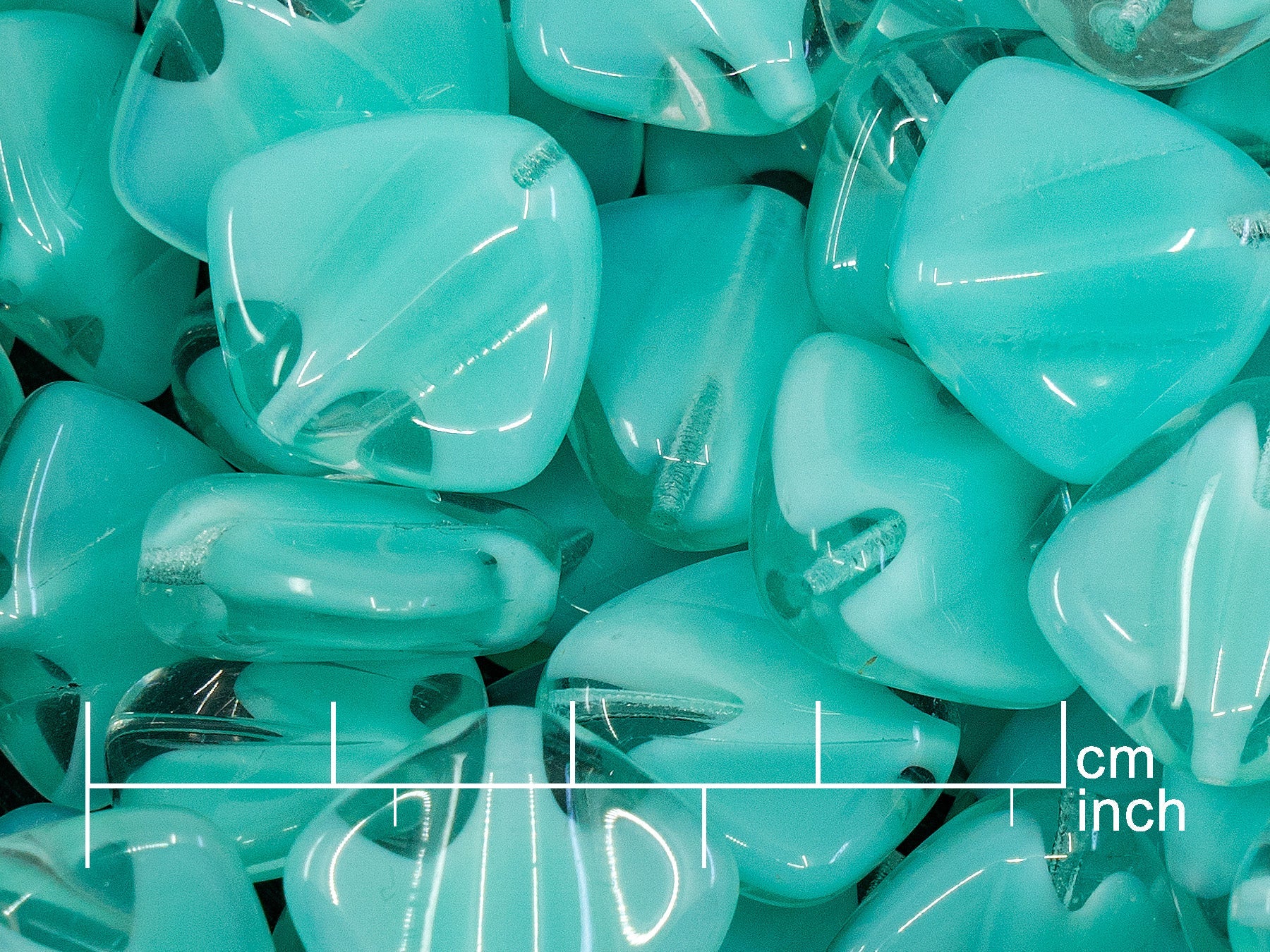 OUTLET 250g Pressed Czech Glass Beads, 17 x 18 mm, Teal (111-30511-17x18-56218)