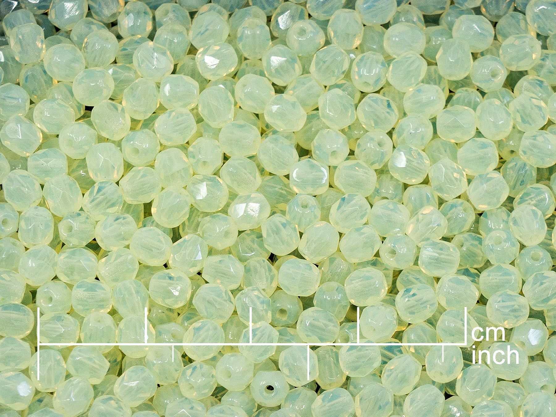 OUTLET 250g Fire Polished Round Faceted Beads, 4 mm, 81000 (151-19001-04x04-81000)