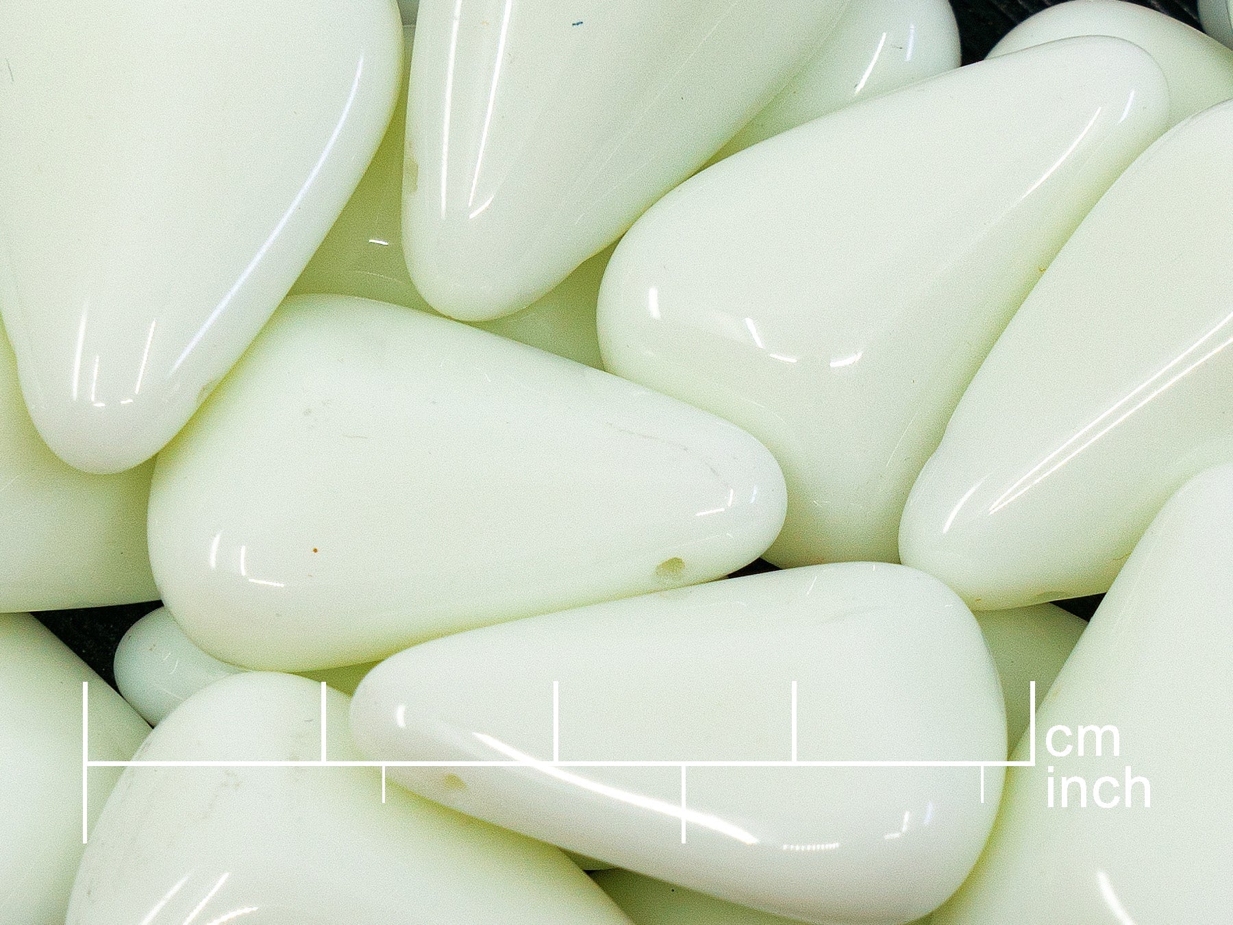OUTLET 250g Pressed Czech Glass Beads, 19 x 28 mm, Gray (111-30501-19x28-83500)