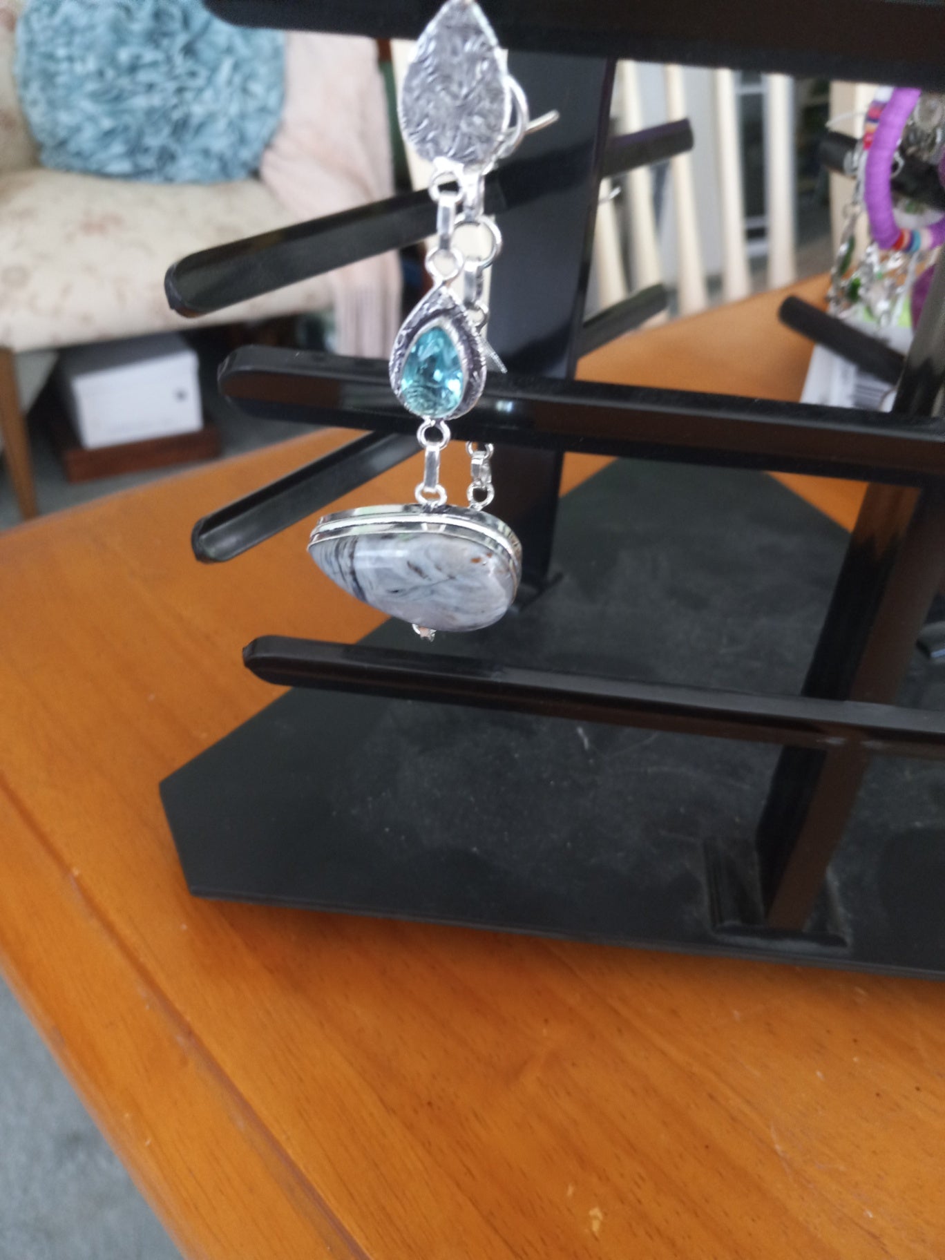 Stick agate bl topaz bracelet 