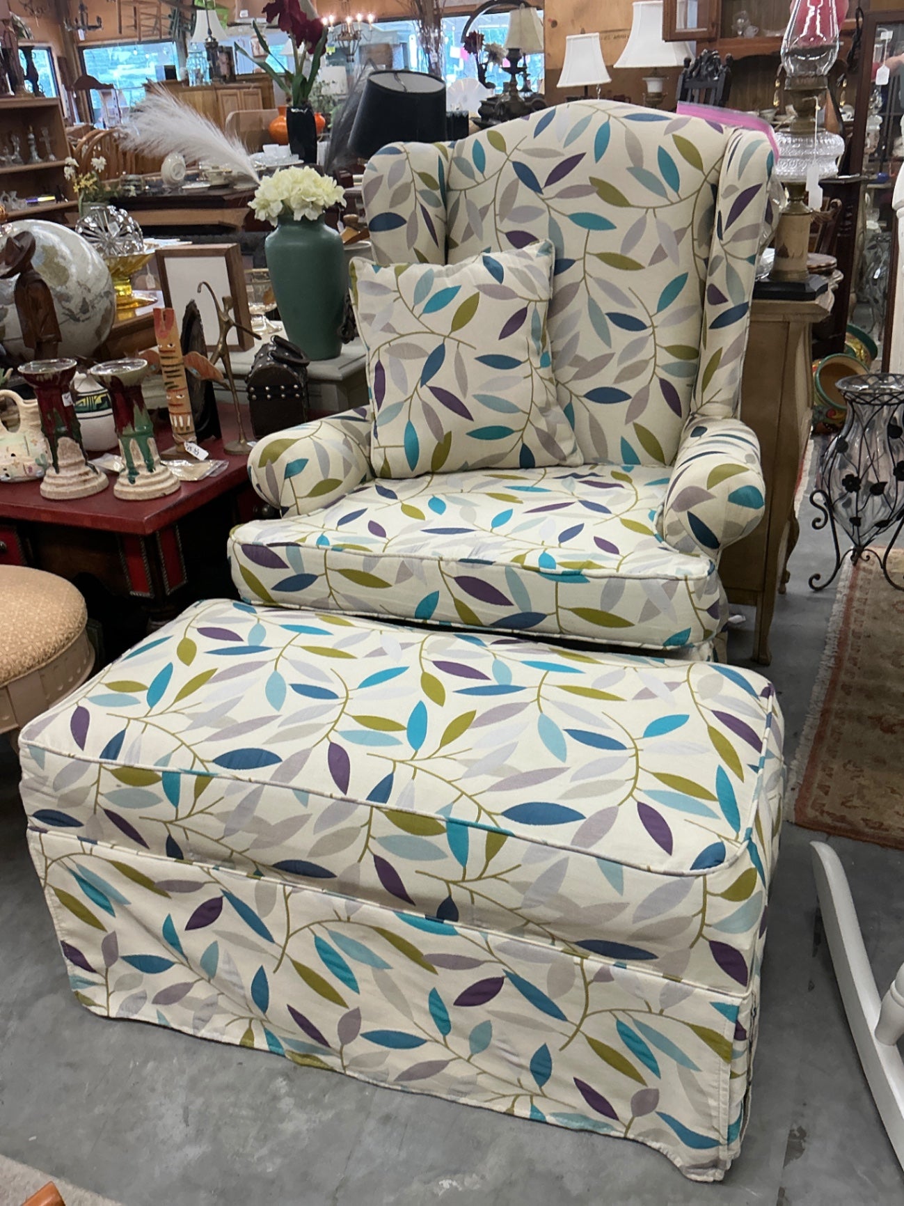 Armchair and Ottoman Multicolor (white, purple, teal, green, beige) Fabric