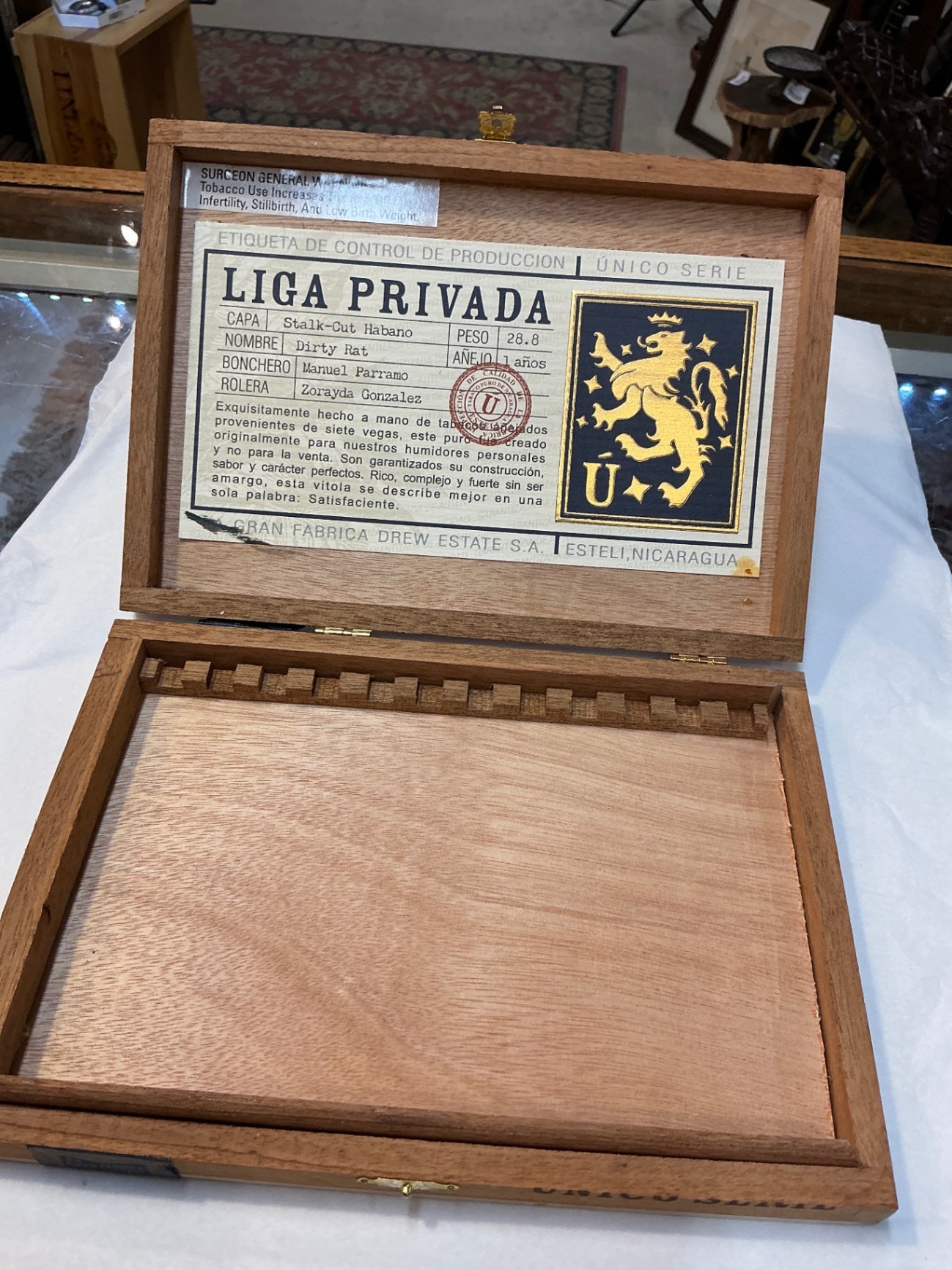 Cigar box Natural wood color Wood