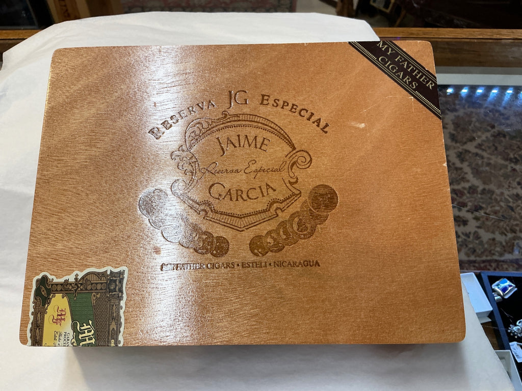 Cigar Humidor Natural wood finish Wood
