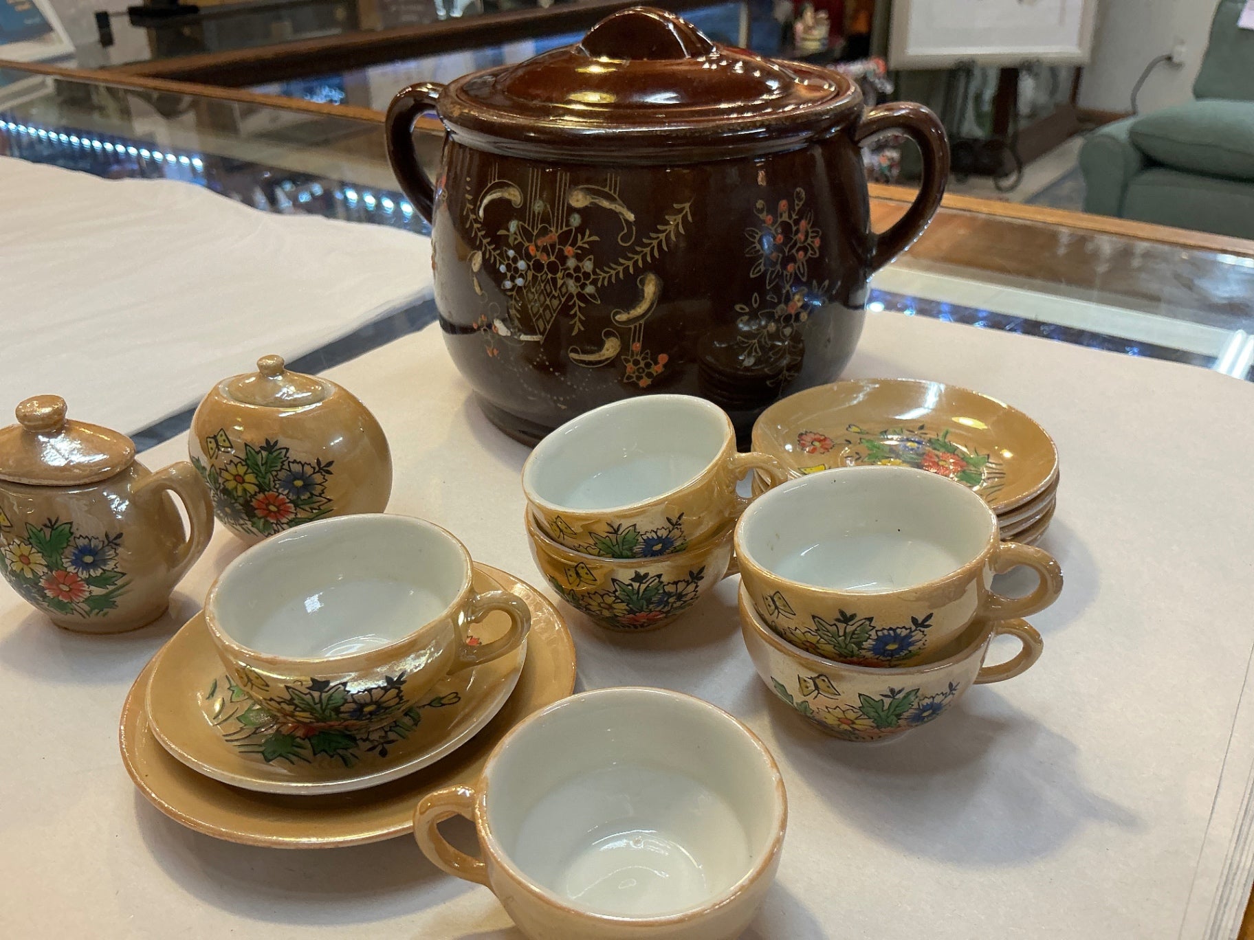 Tea set Yellow and brown with floral patterns Ceramic