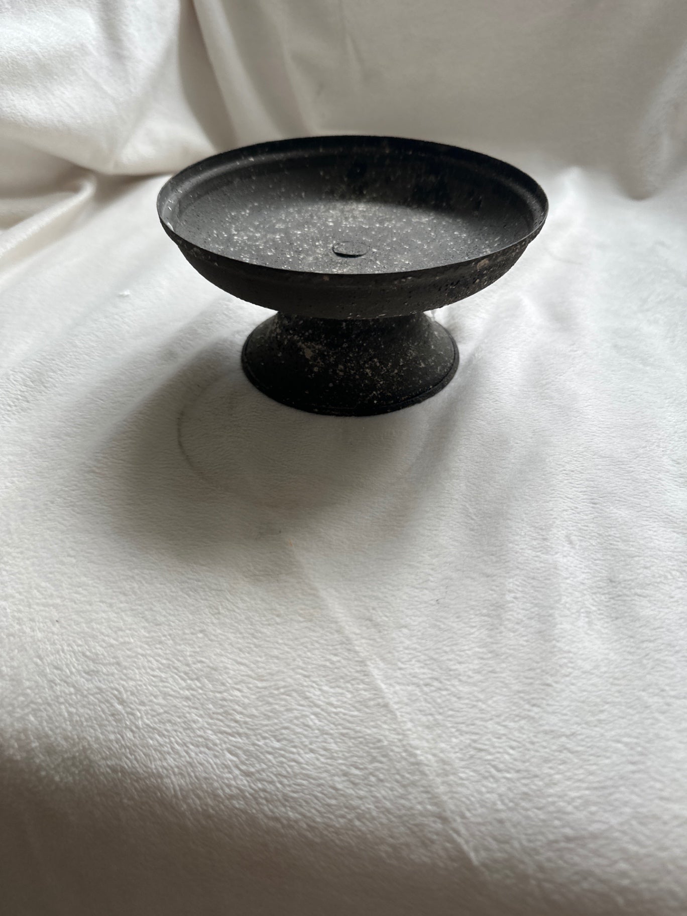 Metal dish with stand