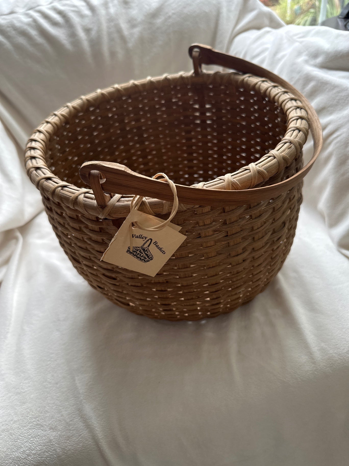 Valley basket