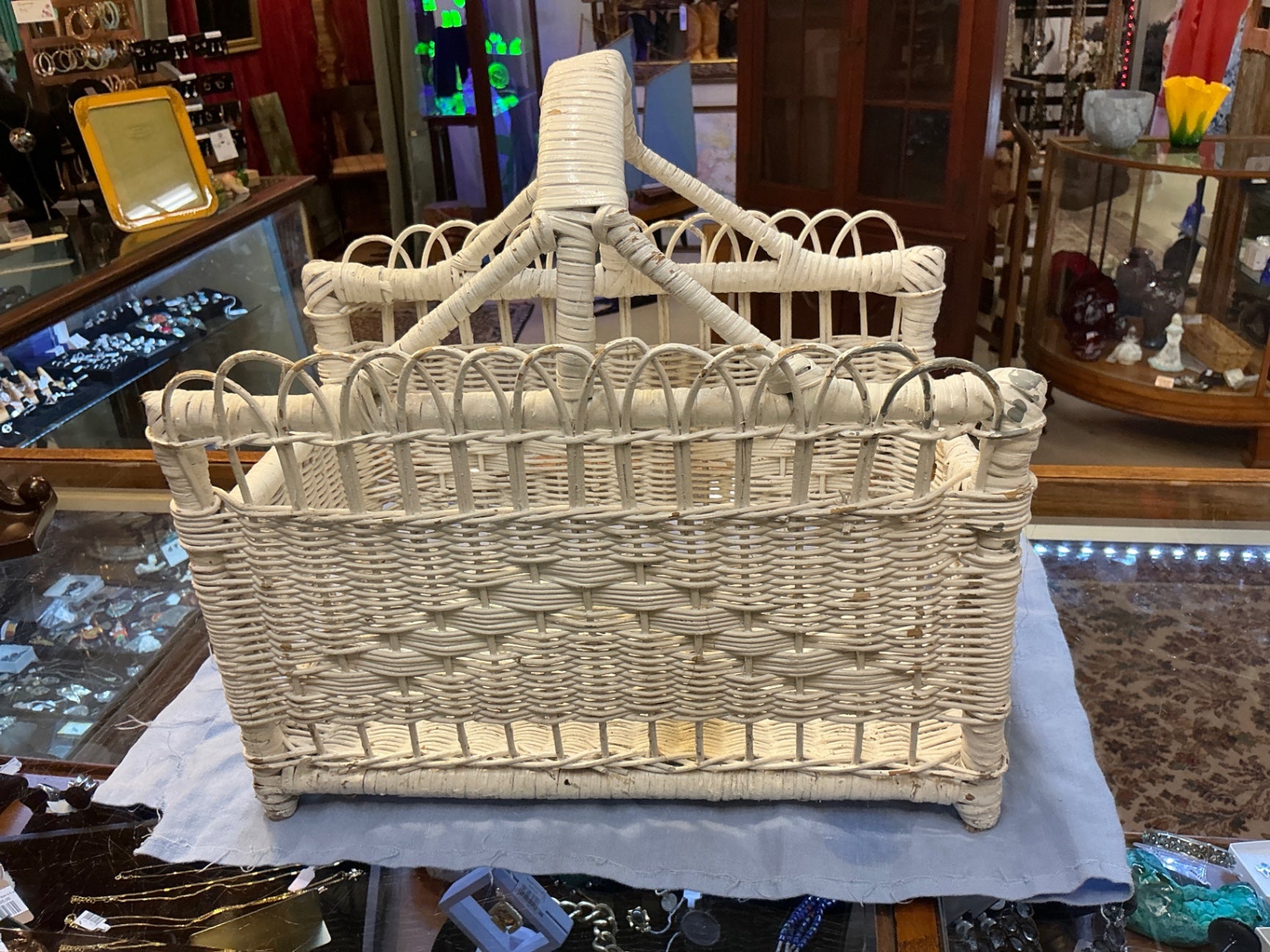 Housewares White Wicker