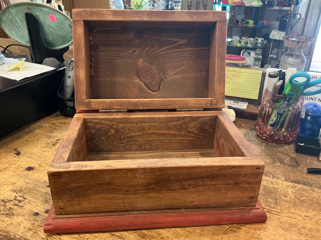 Houseware Natural wood tones with reddish-brown accents Wood