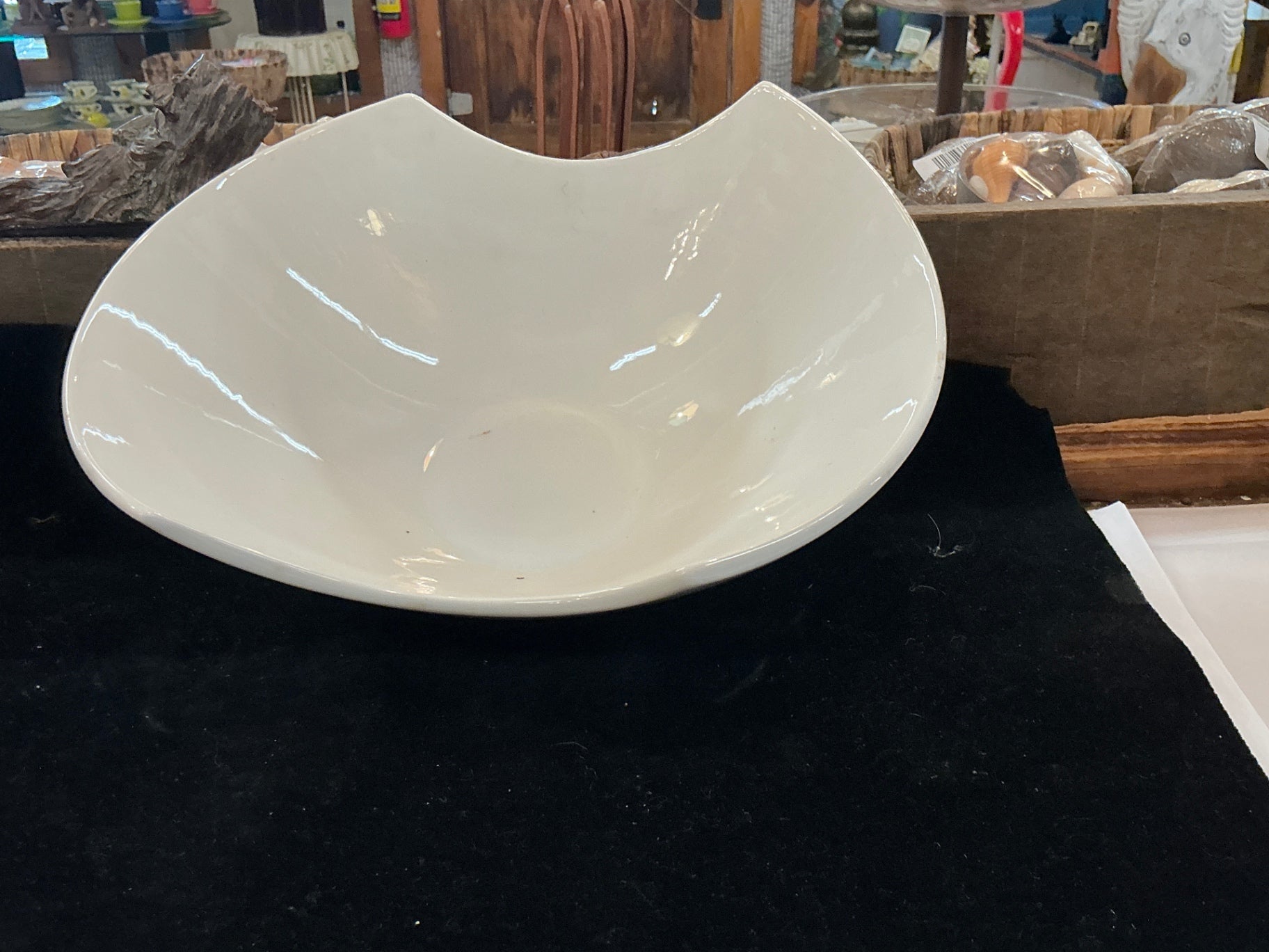 Decorative Bowl White Ceramic JCL