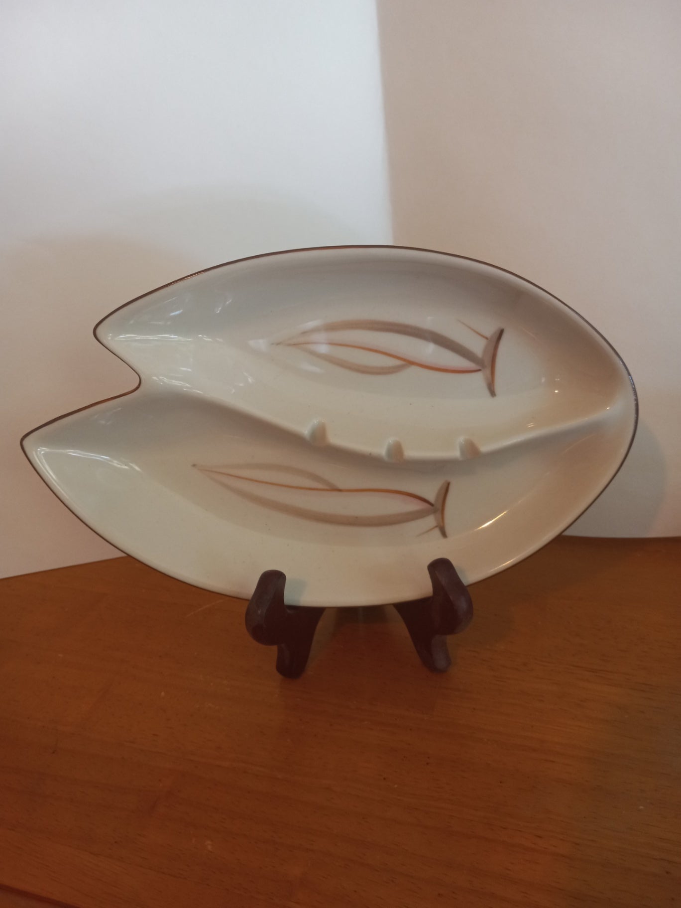Vintage 50's Winfield dish dsc