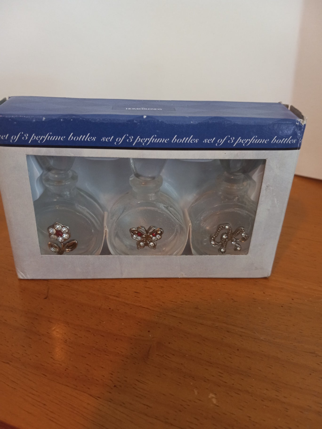 Perfume trio bottles dsc