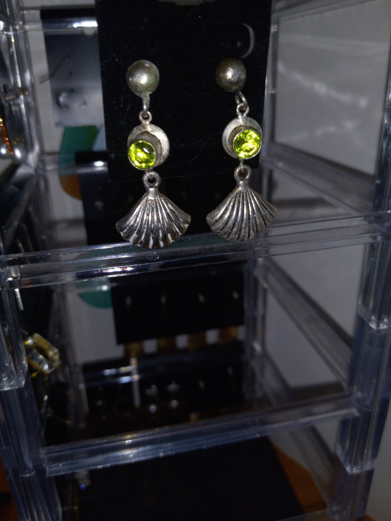 Green stone earrings dsc 
