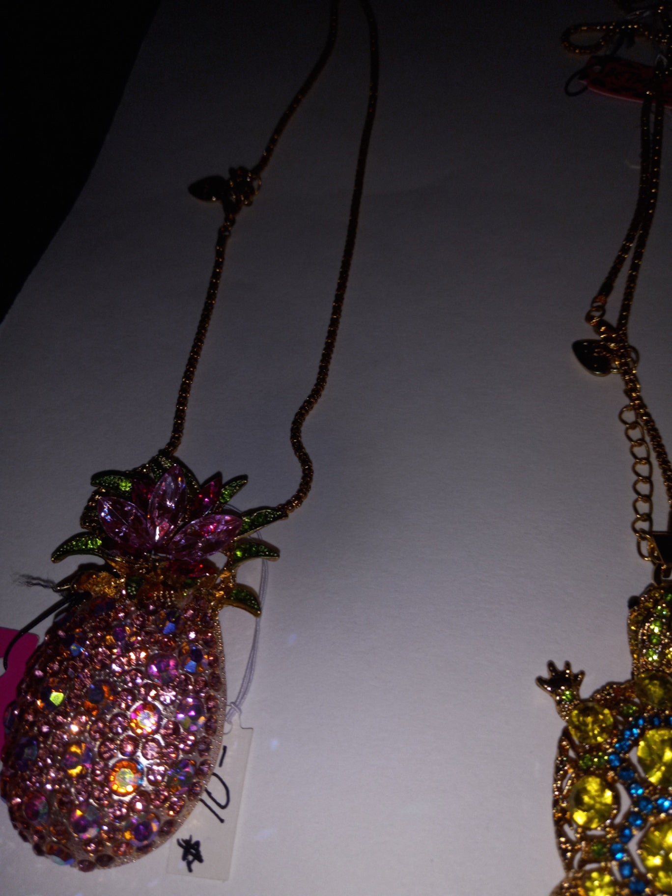 Pink pineapple necklace dsc