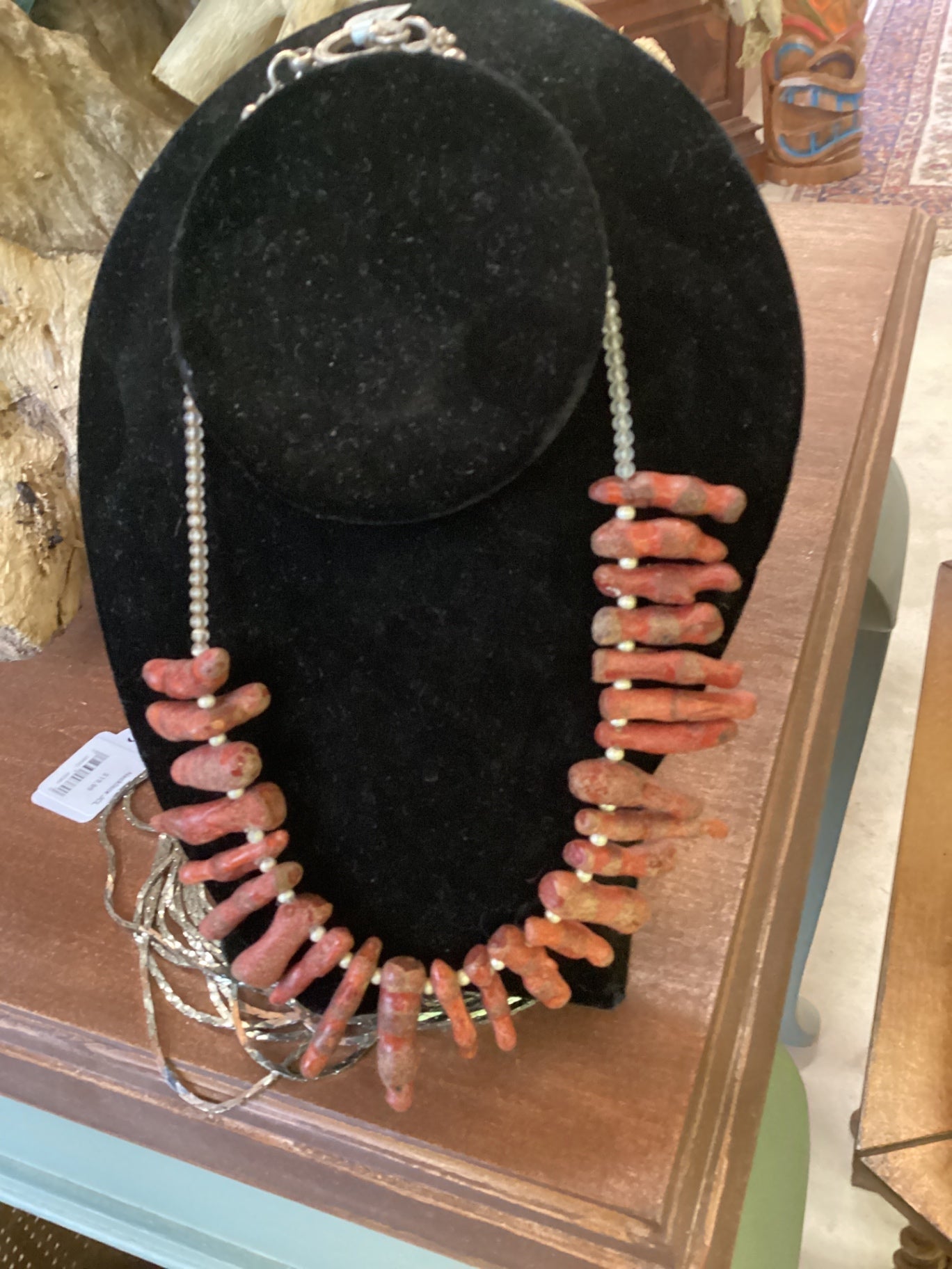 Jewelry Multicolor Mixed materials (likely coral, pearls, and metal)