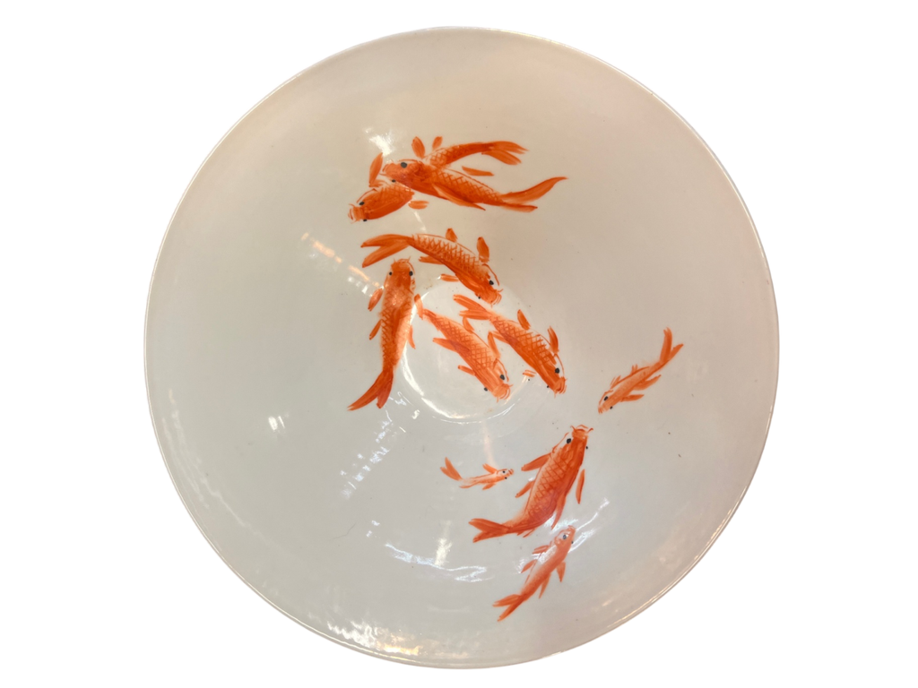 Chinese porcelain fish bowl (sometimes called a koi bowl or jardinière).