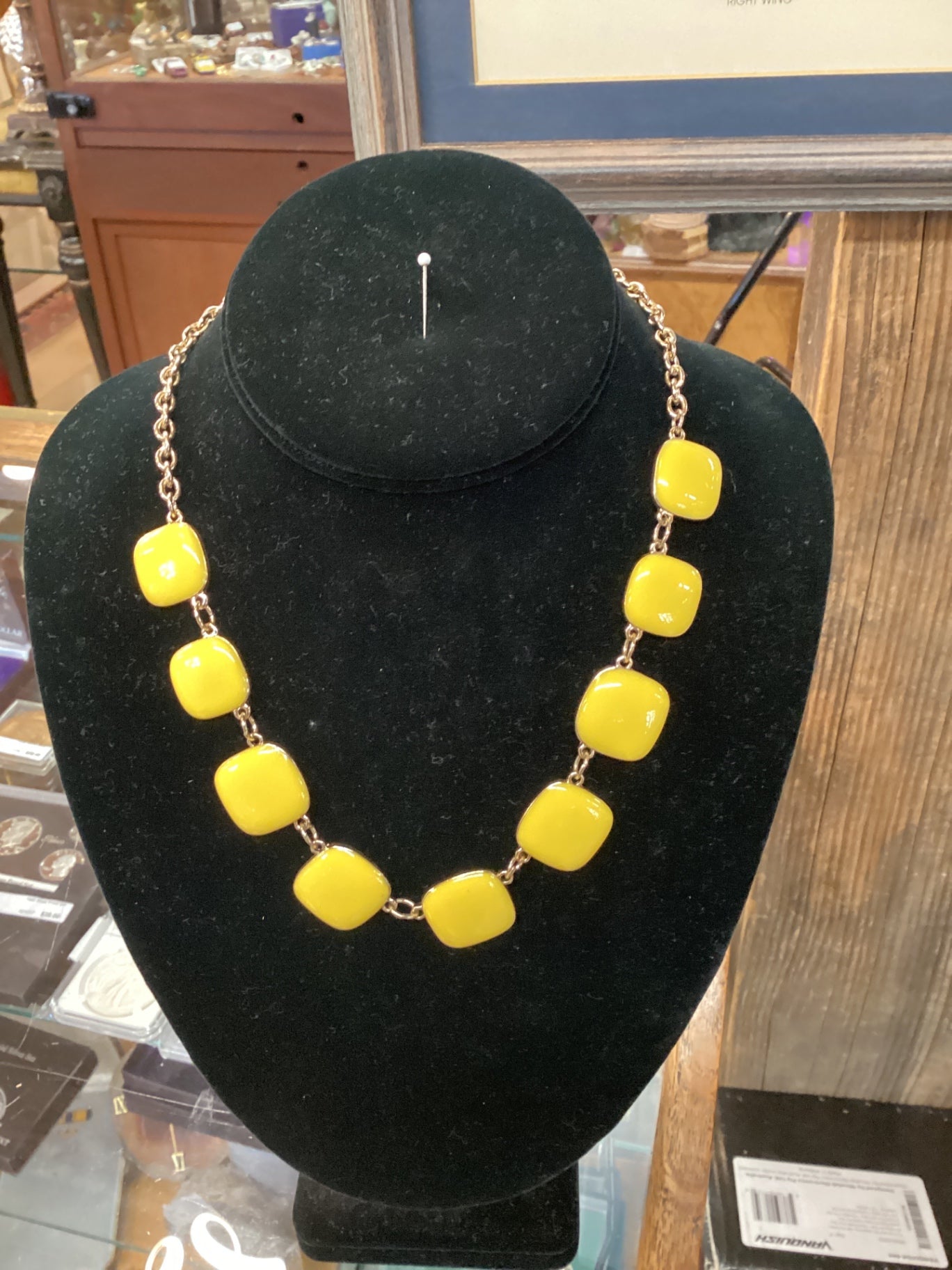 Jewelry Yellow Unknown (likely plastic or resin for the beads, metal for the chain)