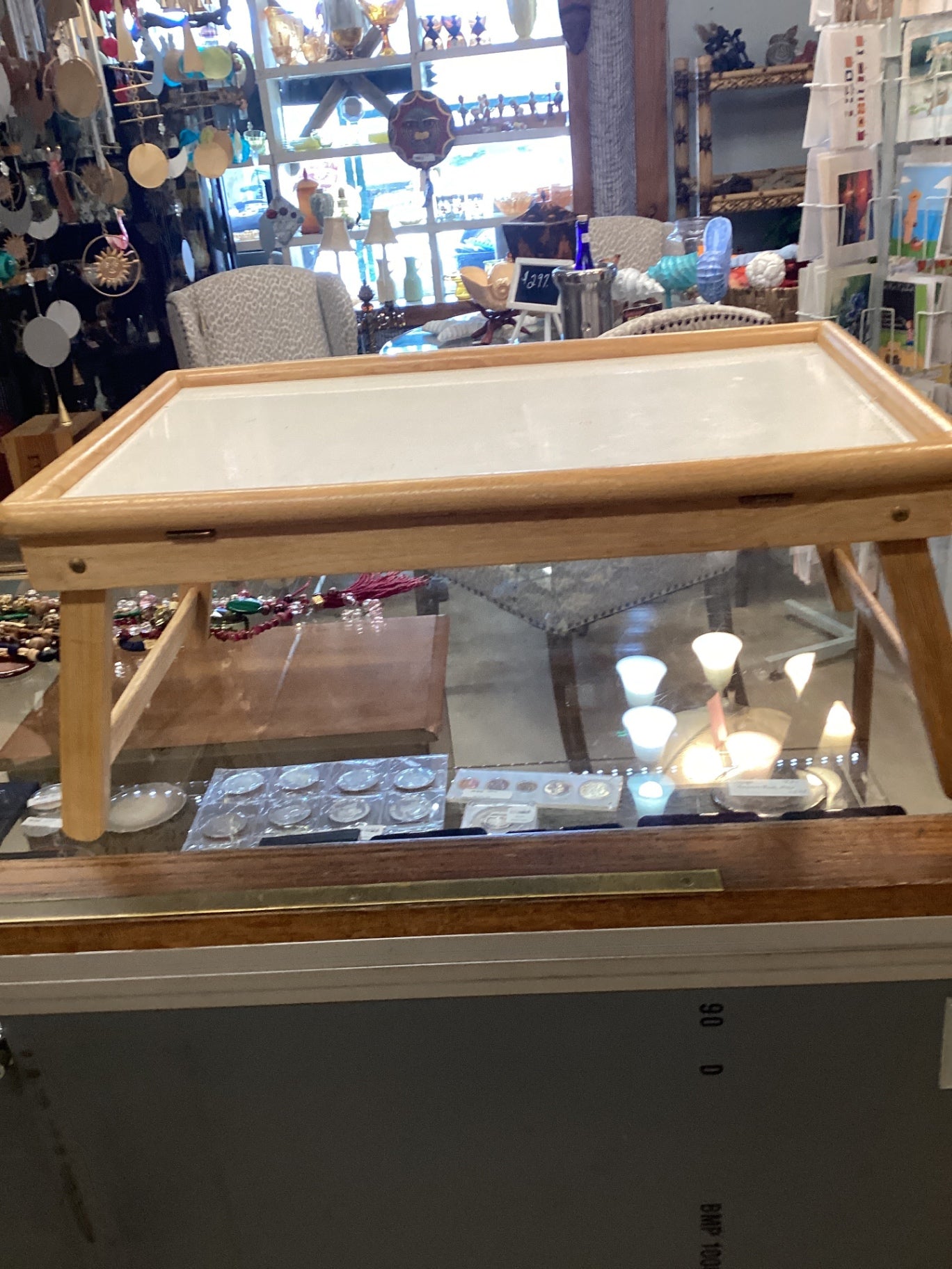 TV tray or Bed table 