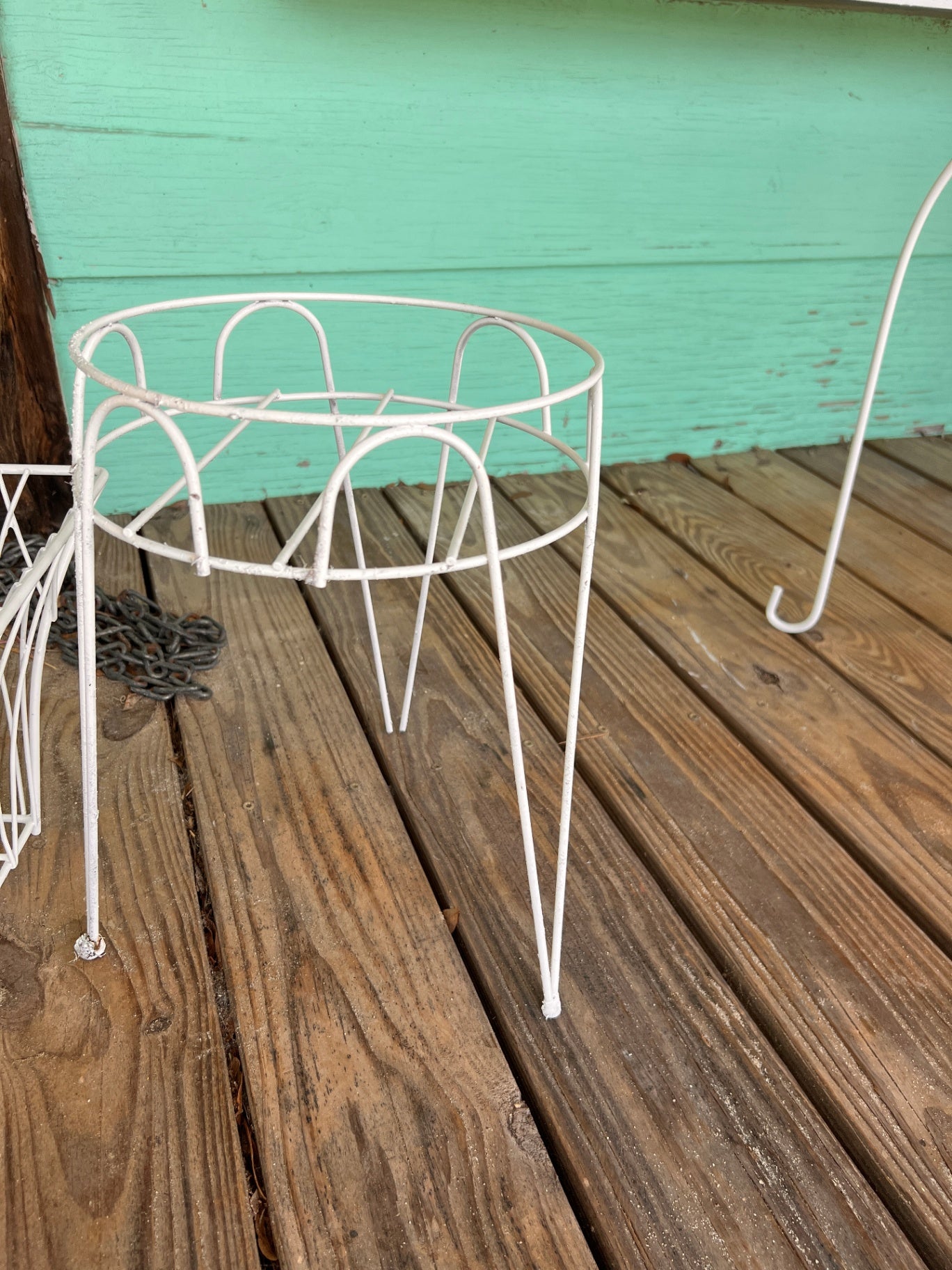 Decorative White Metal Plant Stand