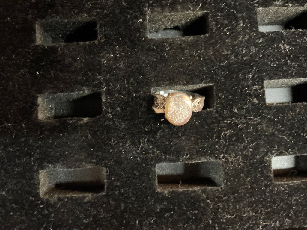 Ring Gold/Peach Gold and pearl (likely freshwater or cultured pearl)