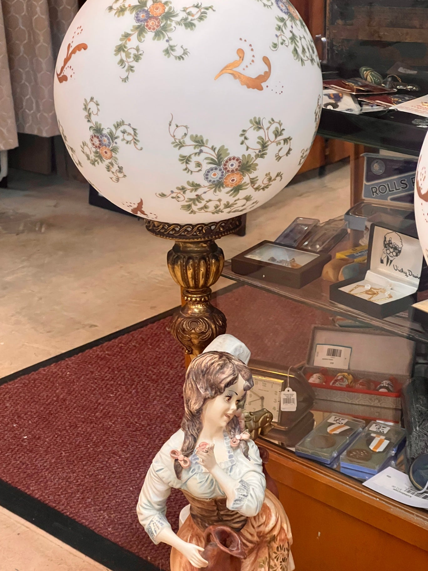 Vintage Italian Capodimonte Style Figural Lamps – Pair w/ Hand-Painted Porcelain & Globe Shades