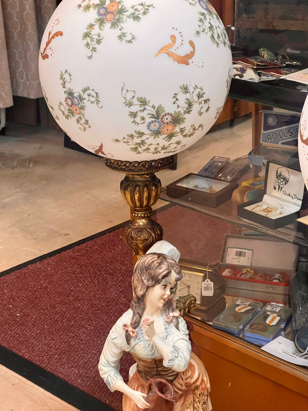 Vintage Italian Capodimonte Style Figural Lamps – Pair w/ Hand-Painted Porcelain & Globe Shades