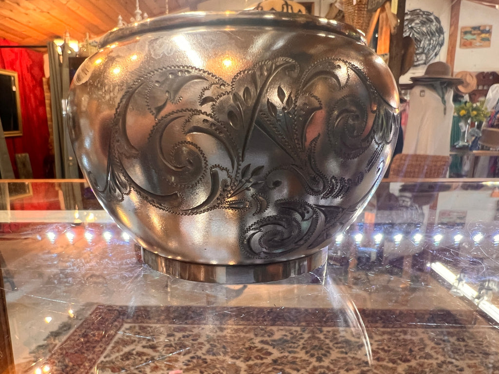 Barbour Silver Co. Quadruple Plate Engraved Footed Bowl (Model 998)