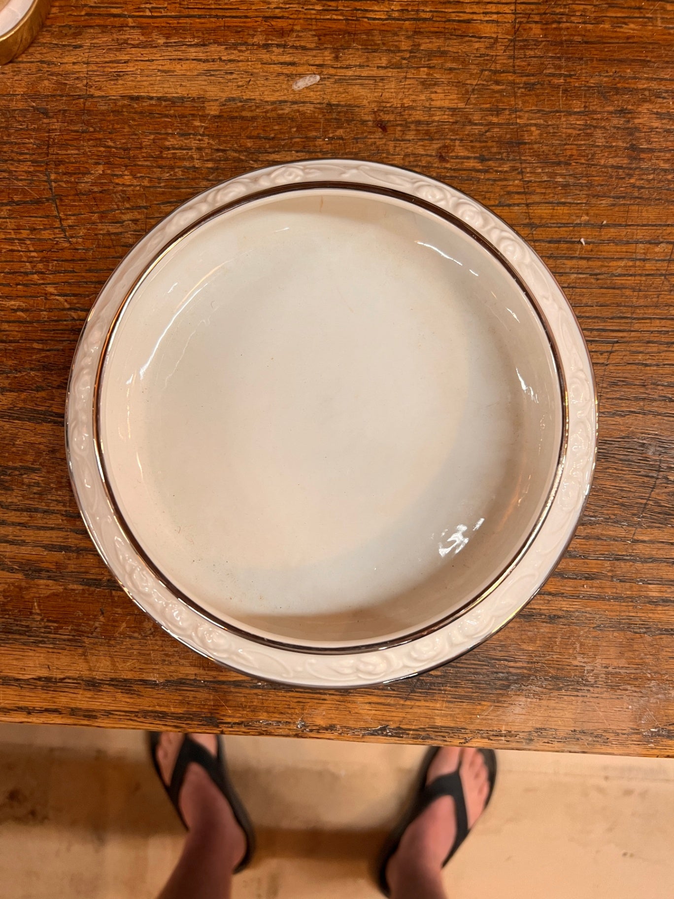 Gerold Porzellan Bavaria Embossed Porcelain Bowl / Candy Dish with Platinum Trim