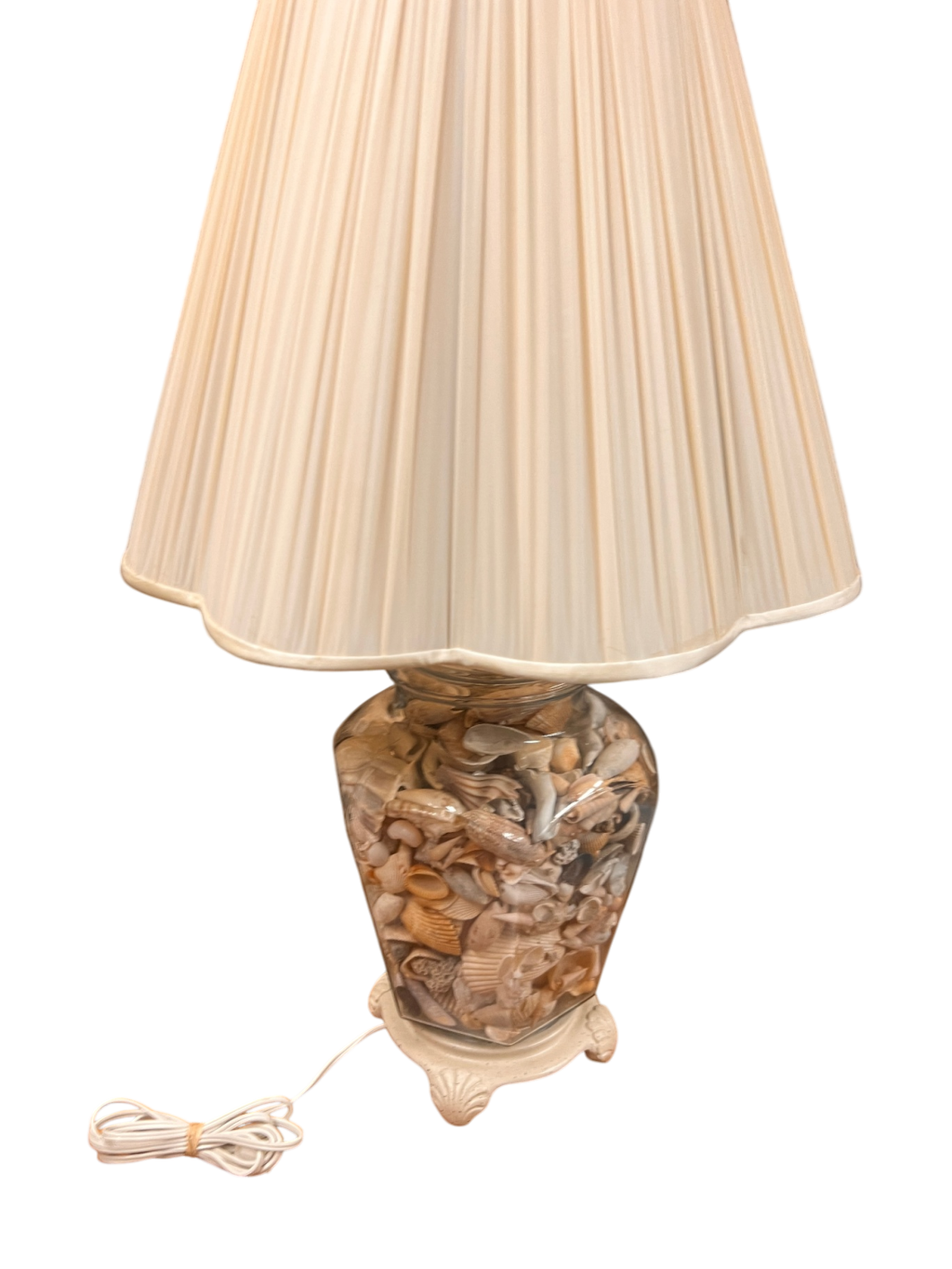 Lamp Beige/Cream Fabric (shade), Ceramic (base)