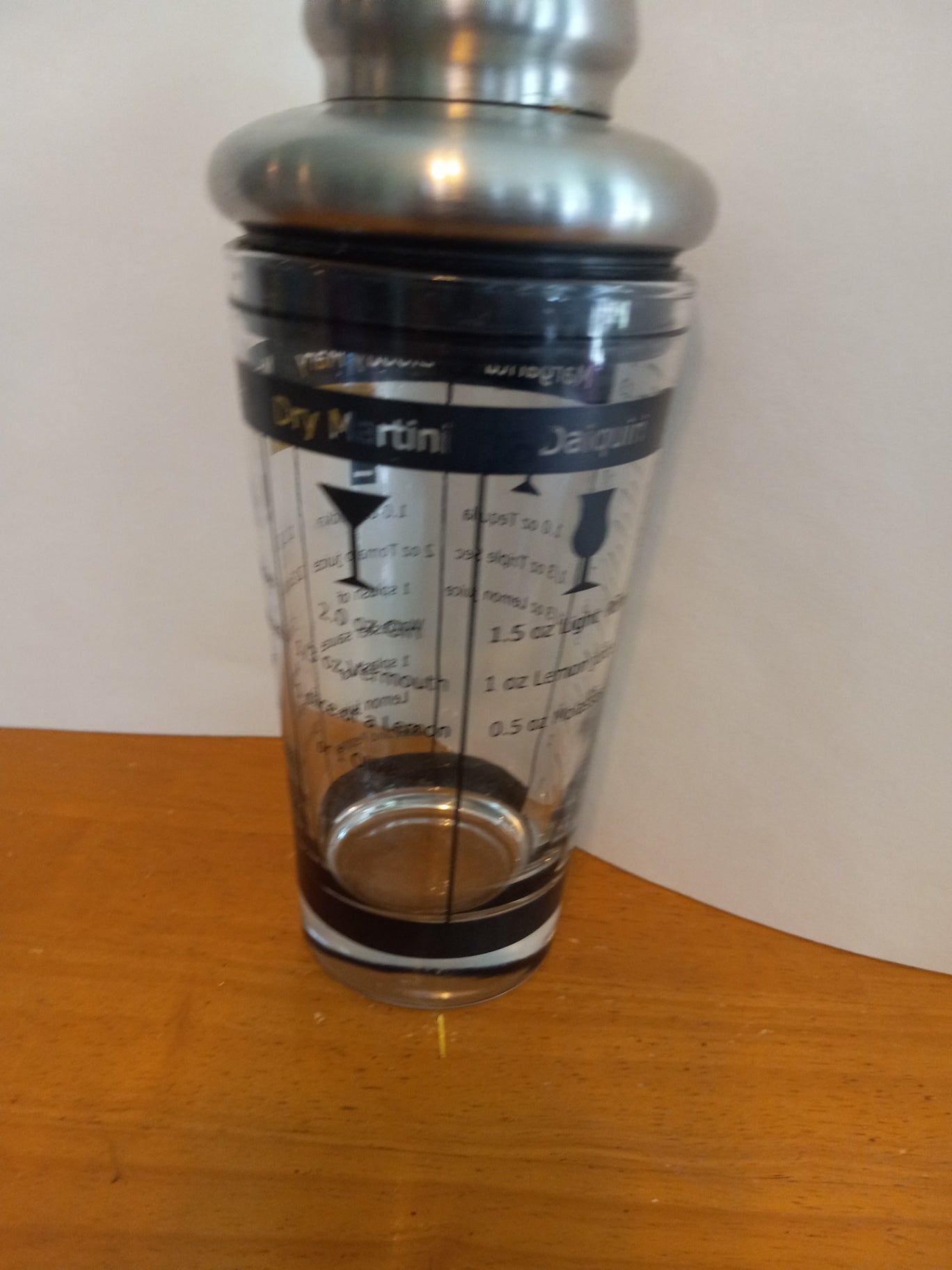 Glass cocktail shaker dsc