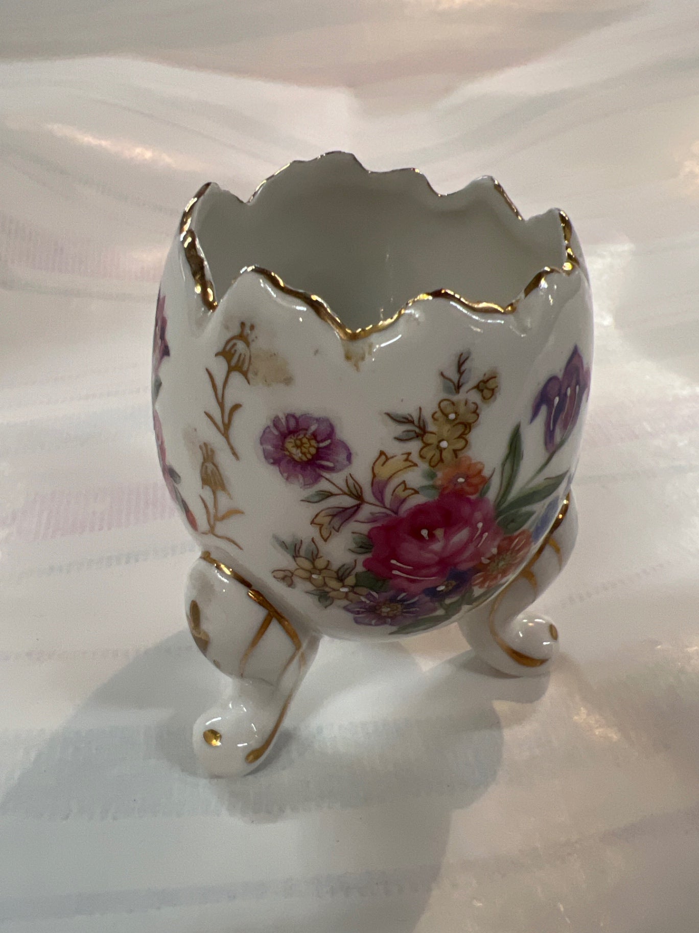 Decorative Vase White with multicolored floral pattern and gold accents Porcelain