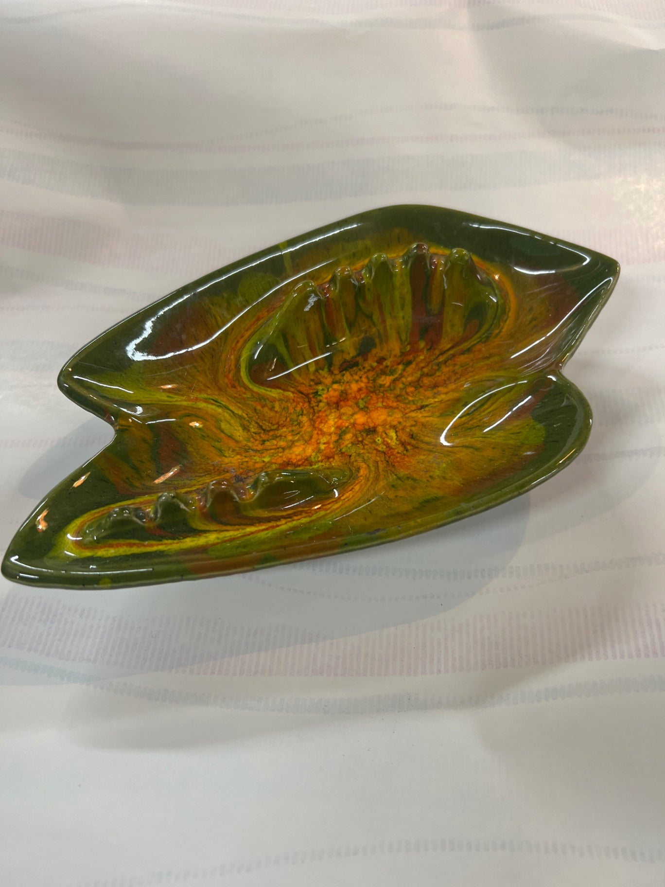 Vintage California Originals Style Ashtray – Green & Orange Glazed Leaf Design – Mid-Century Modern