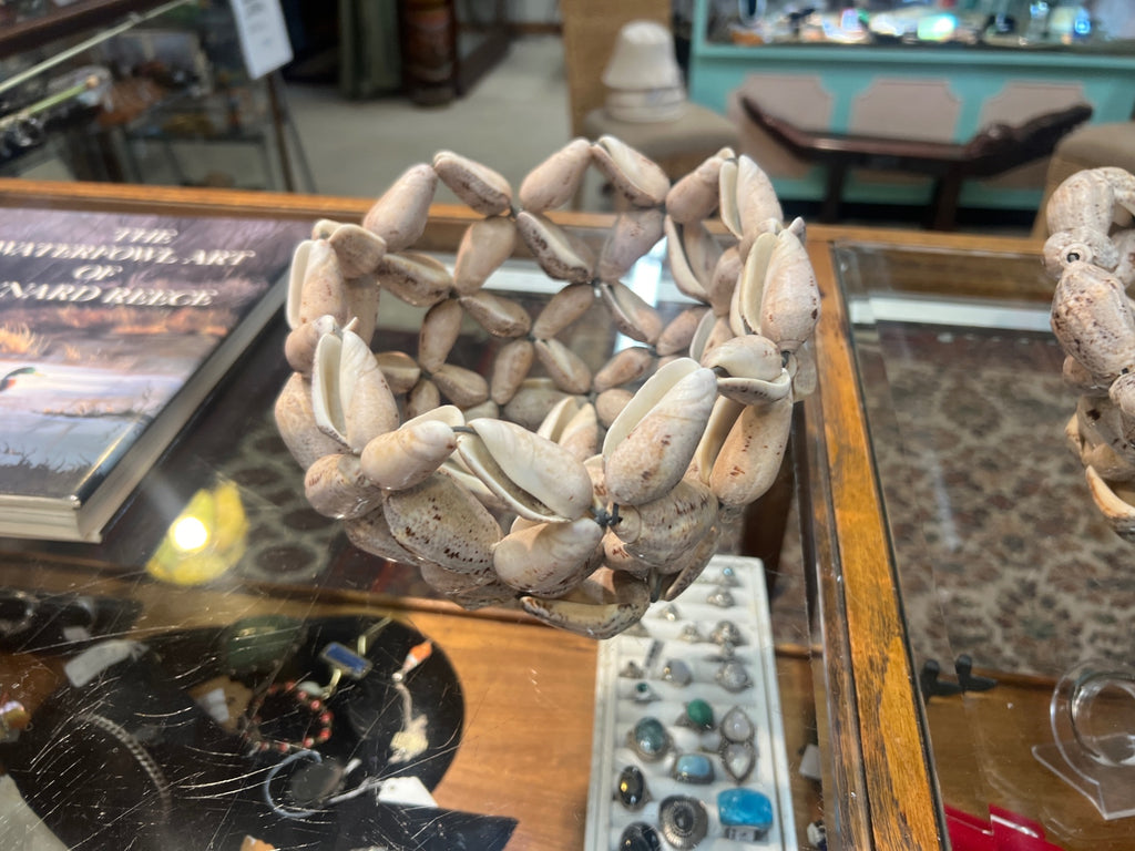 Set of 3 Handcrafted Vintage Shell Bowls – Coastal Nautical Décor