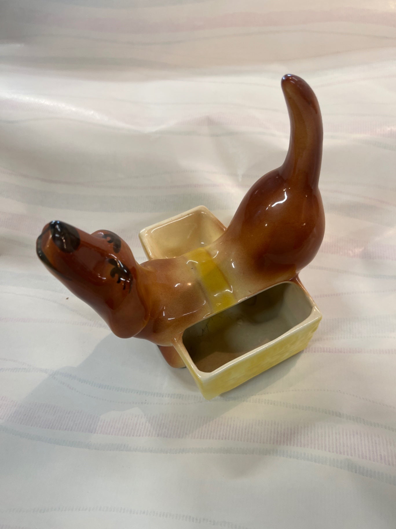 Vintage Ceramic Dog Planter – Mid-Century Yellow & Brown Glazed Pottery – Retro Kitsch Decor