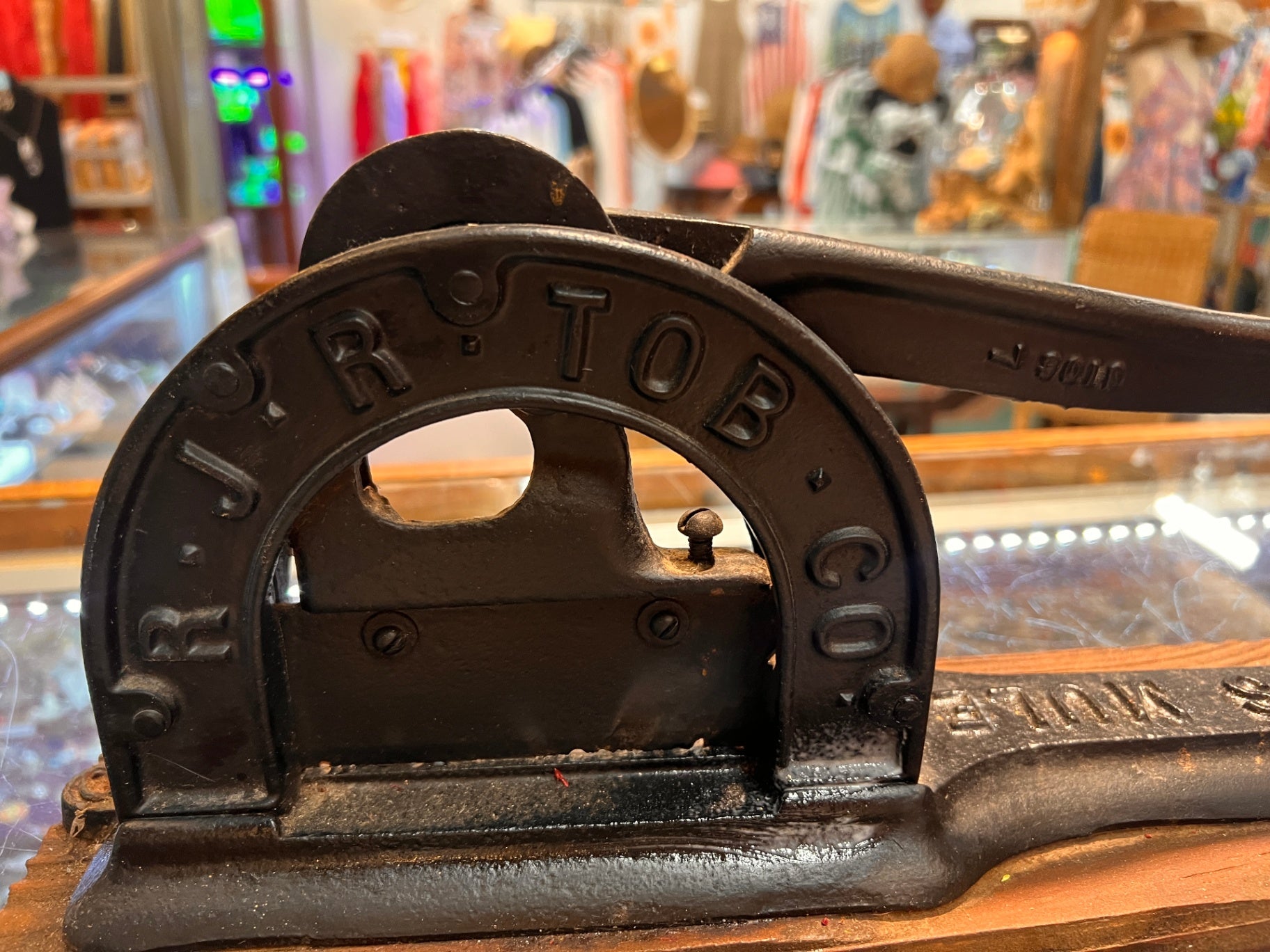 Antique Brown’s Mule Tobacco Cutter – R.J.R. TOB. CO. – Cast Iron Model 3019 w/ 3017 Part – Original Board – 1" & 2" Marks