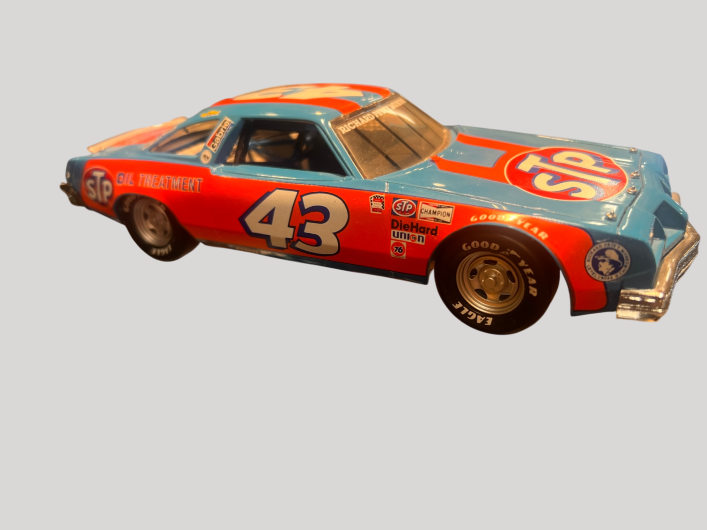 1992 Franklin Mint "Richard Petty #43 STP" Die-Cast Model Car (Precision Model)Not clearly visible due to angle and lighting Model Vehicle